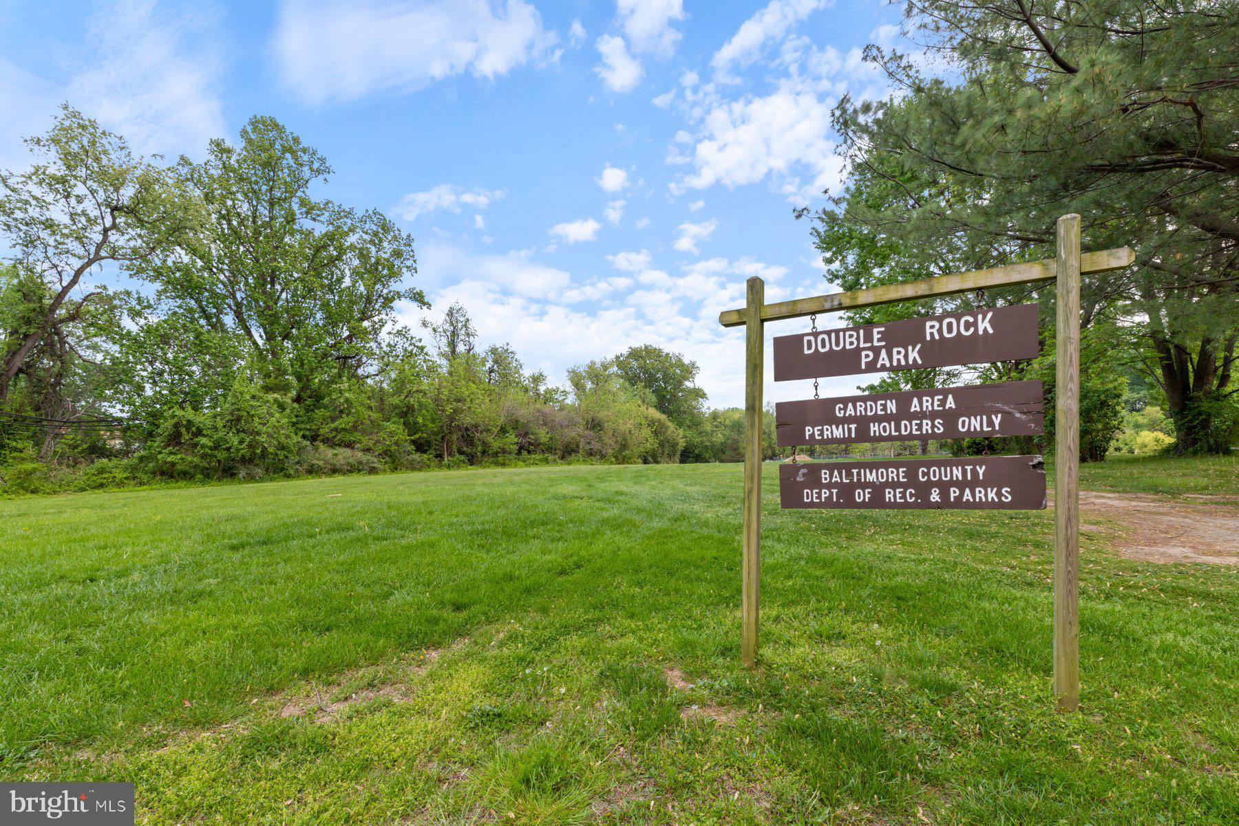 DOUBLE ROCK TOWNHOUSES - Residential