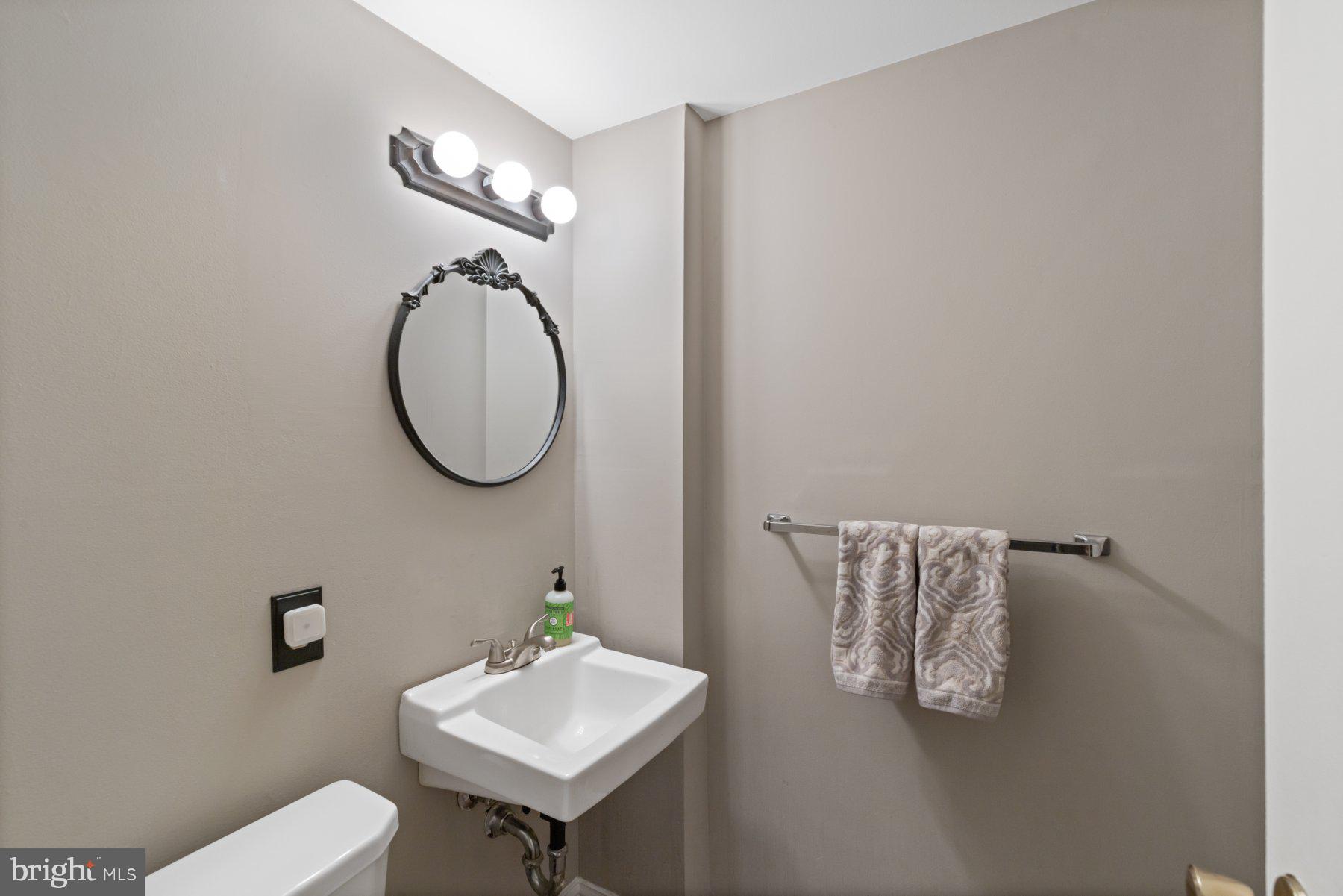 DOUBLE ROCK TOWNHOUSES - Residential