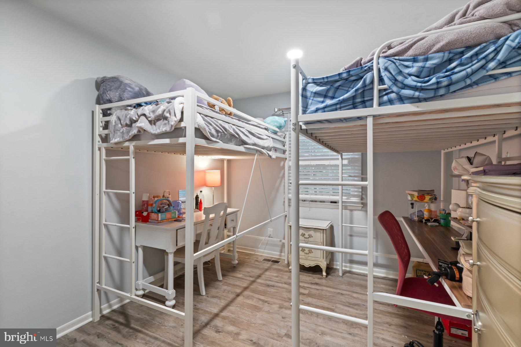 DOUBLE ROCK TOWNHOUSES - Residential