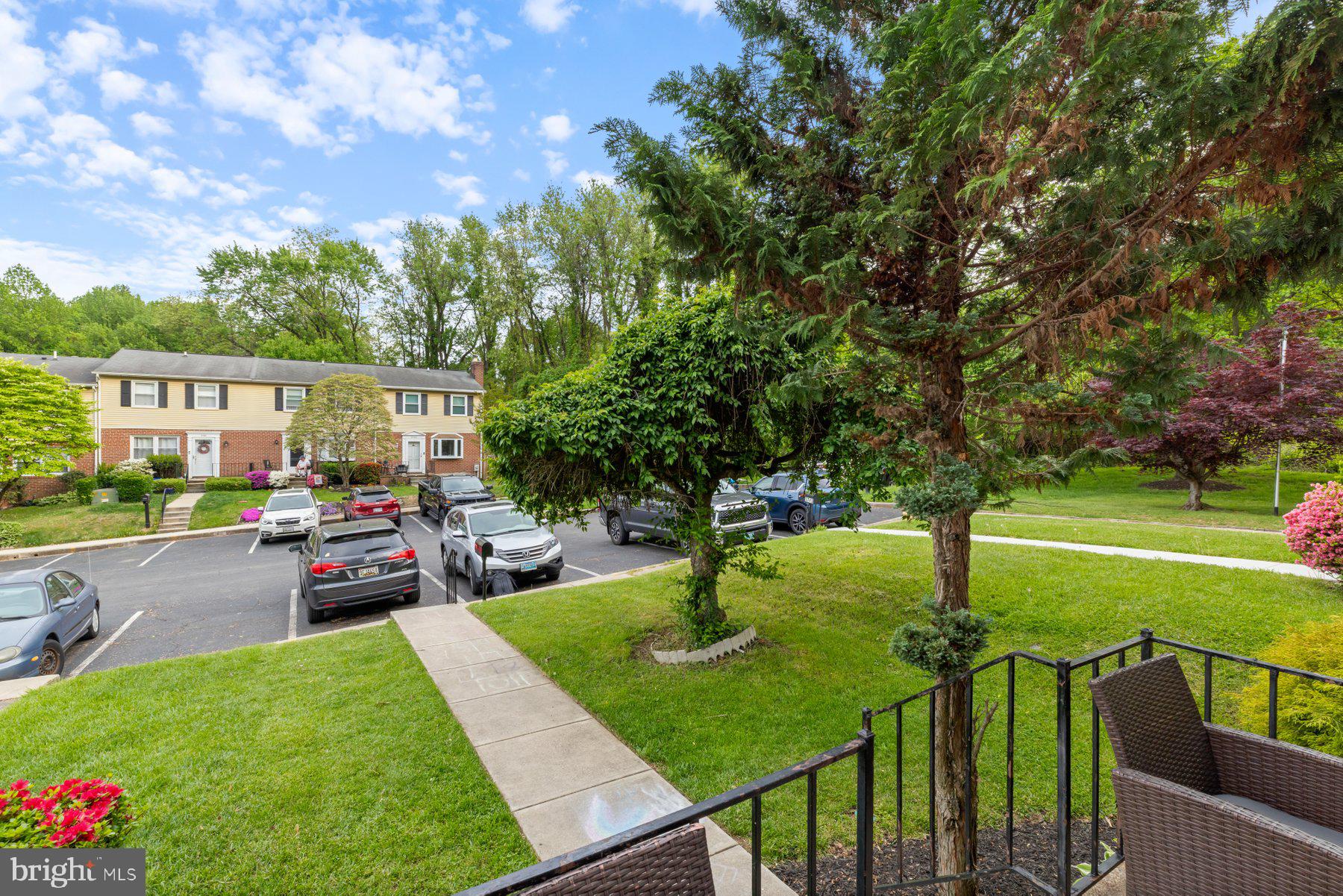 DOUBLE ROCK TOWNHOUSES - Residential