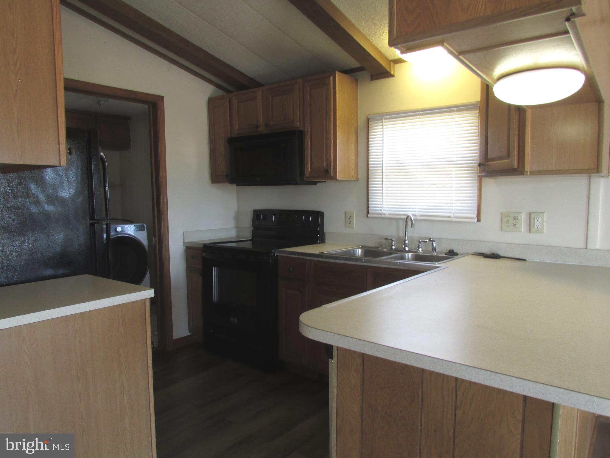 COLLINS AND RUSSELL - Residential