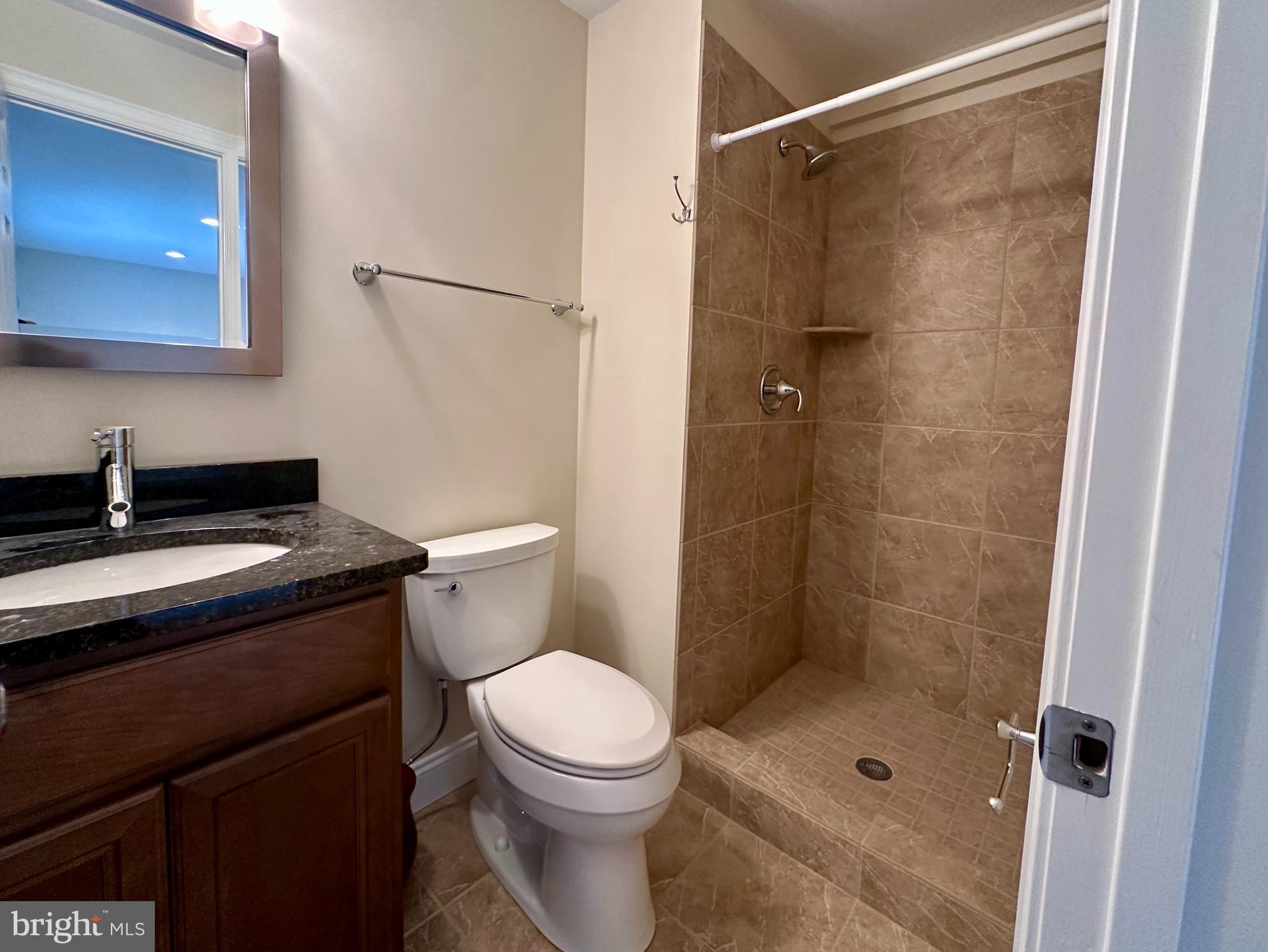 WOLF TRAP GREEN - Residential Lease