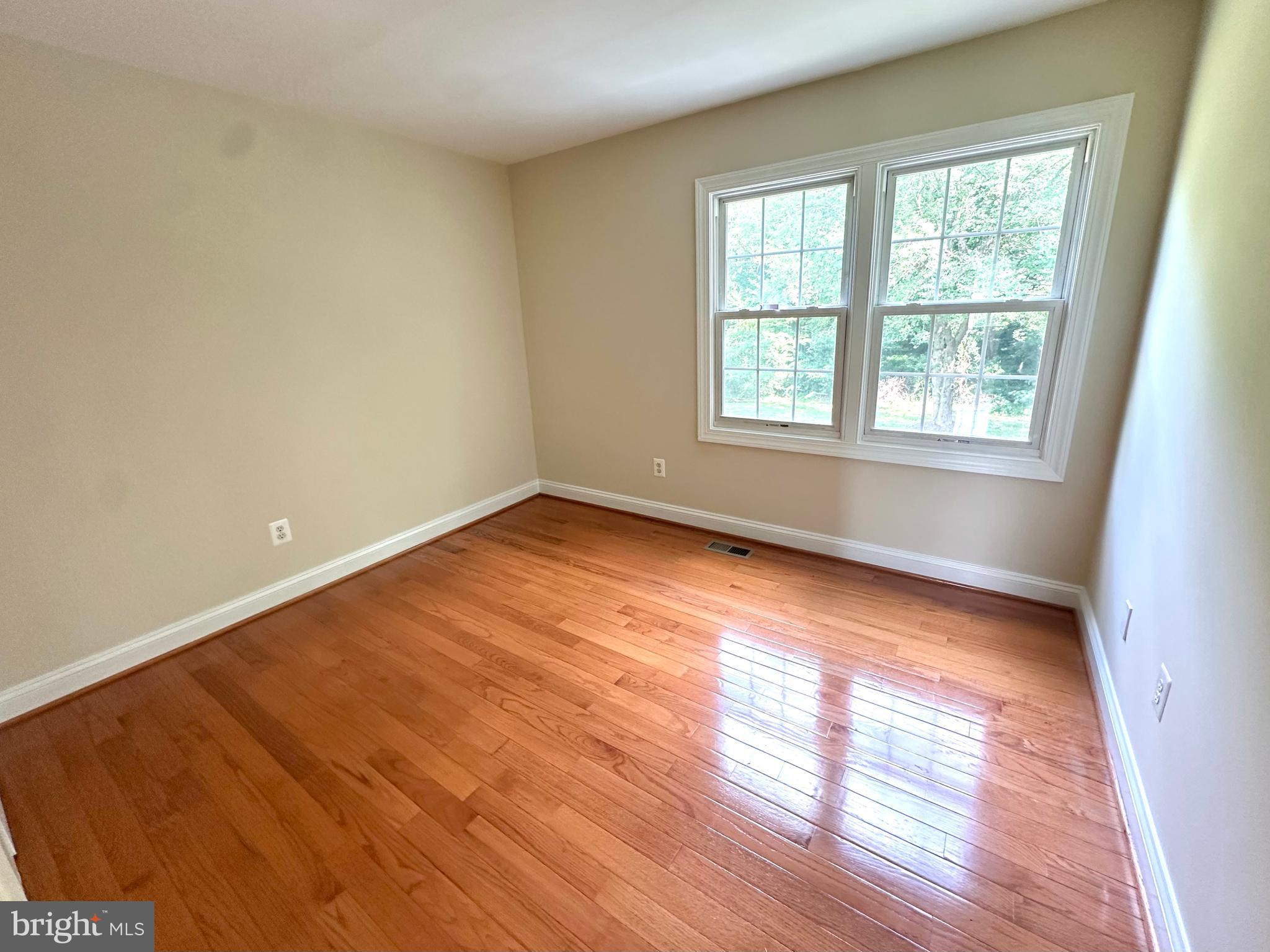 WOLF TRAP GREEN - Residential Lease