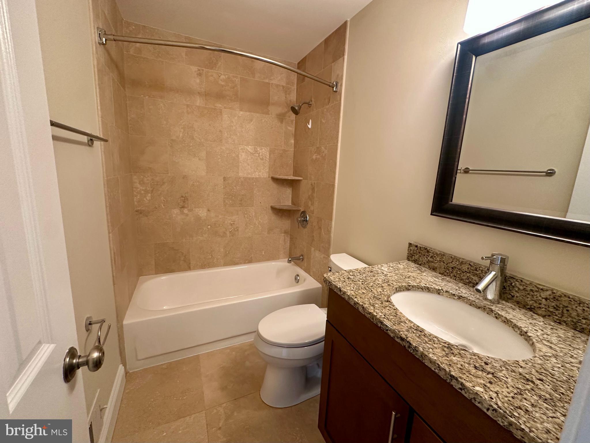 WOLF TRAP GREEN - Residential Lease