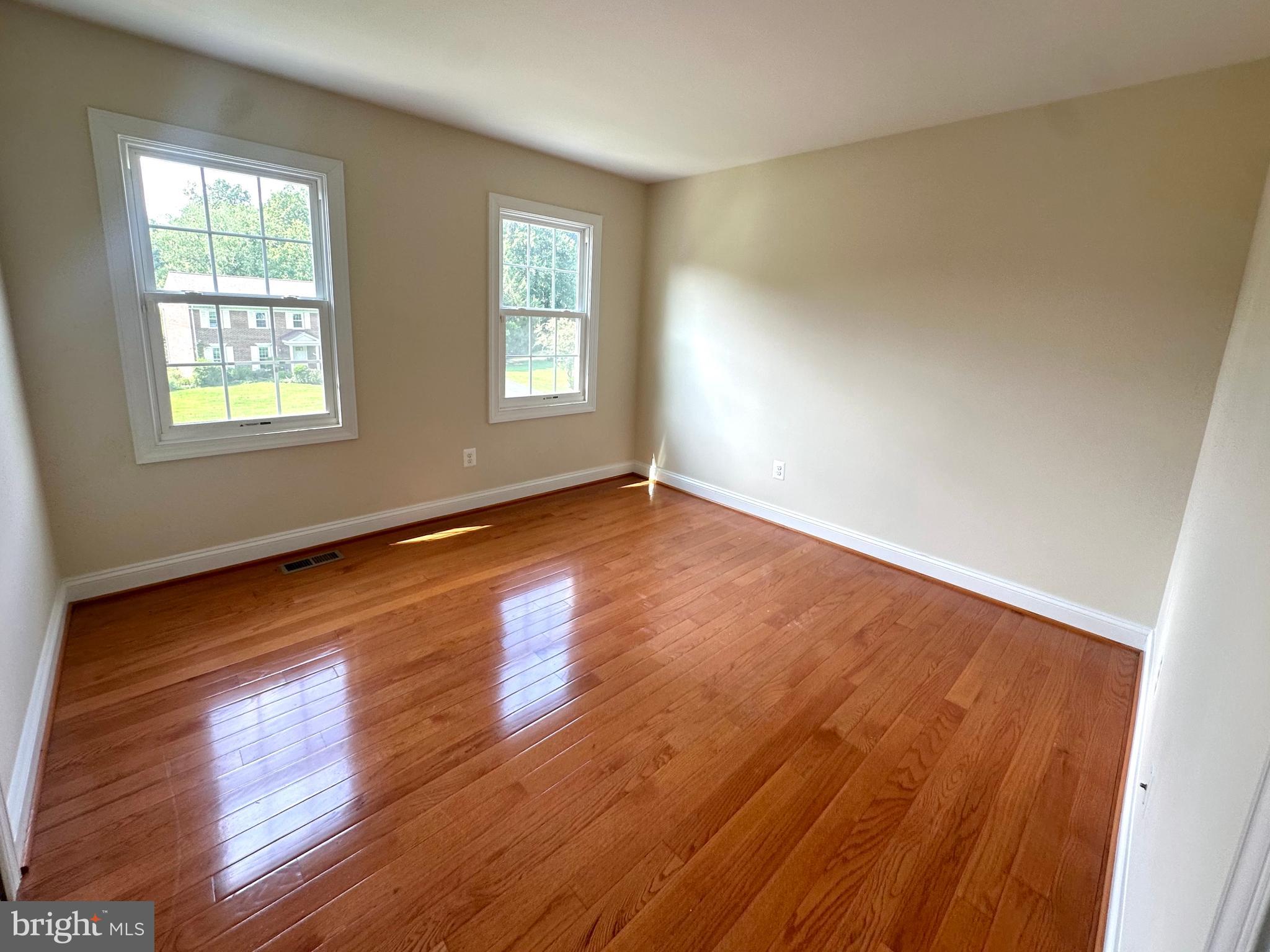 WOLF TRAP GREEN - Residential Lease