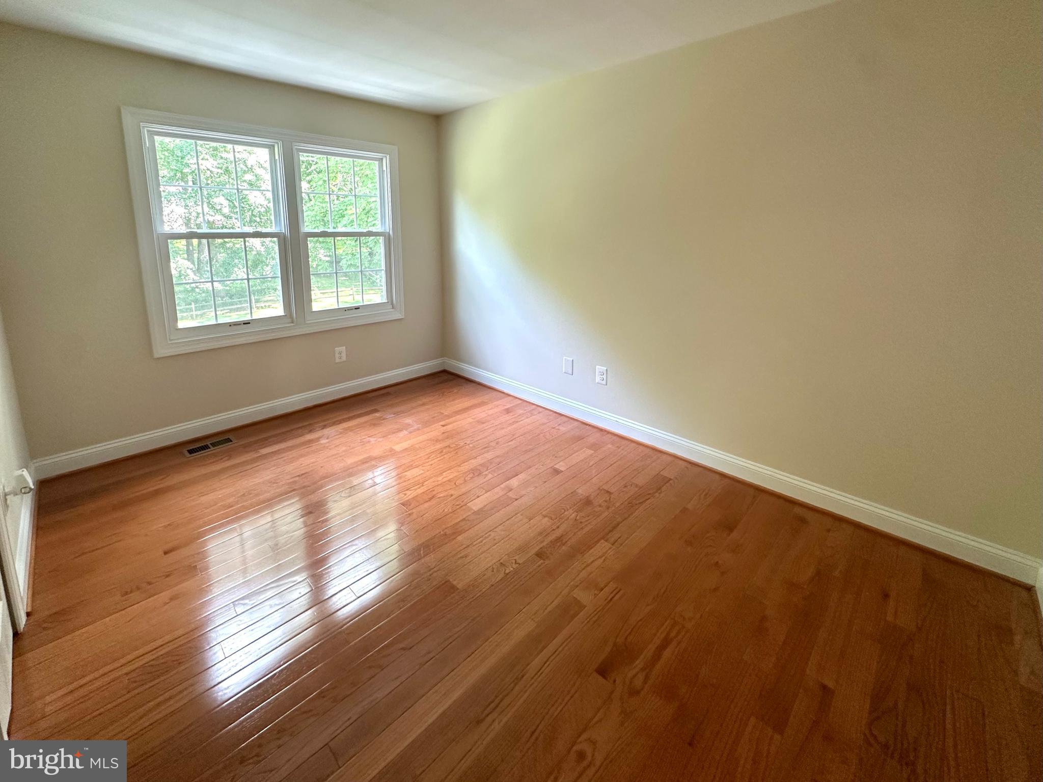 WOLF TRAP GREEN - Residential Lease