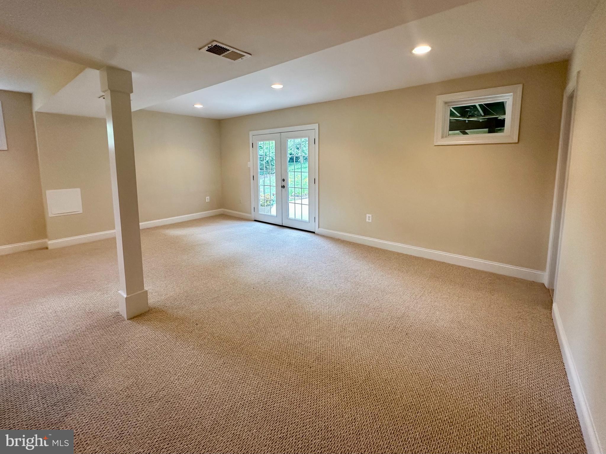 WOLF TRAP GREEN - Residential Lease