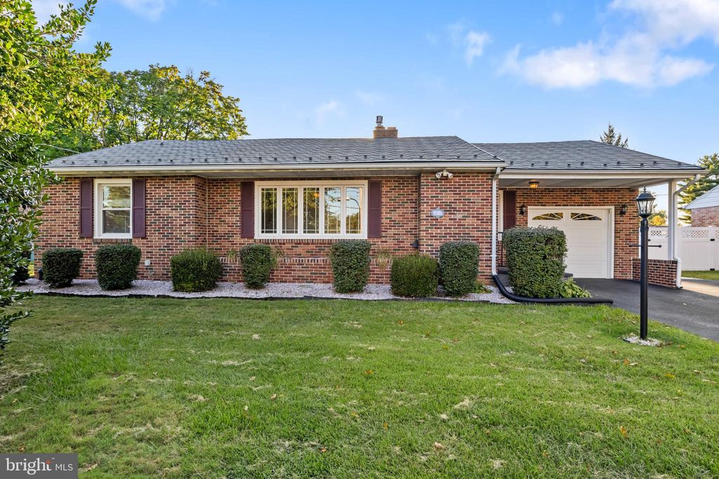 Photo of 1930 N Sherman Street, YORK, PA 17406 (MLS # PAYK2088842)
