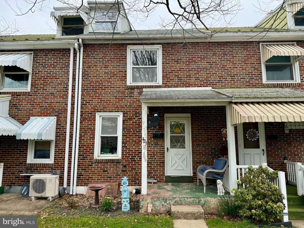 Photo of 423 Pine Street, Denver, PA 17517 (MLS # PALA2048944)