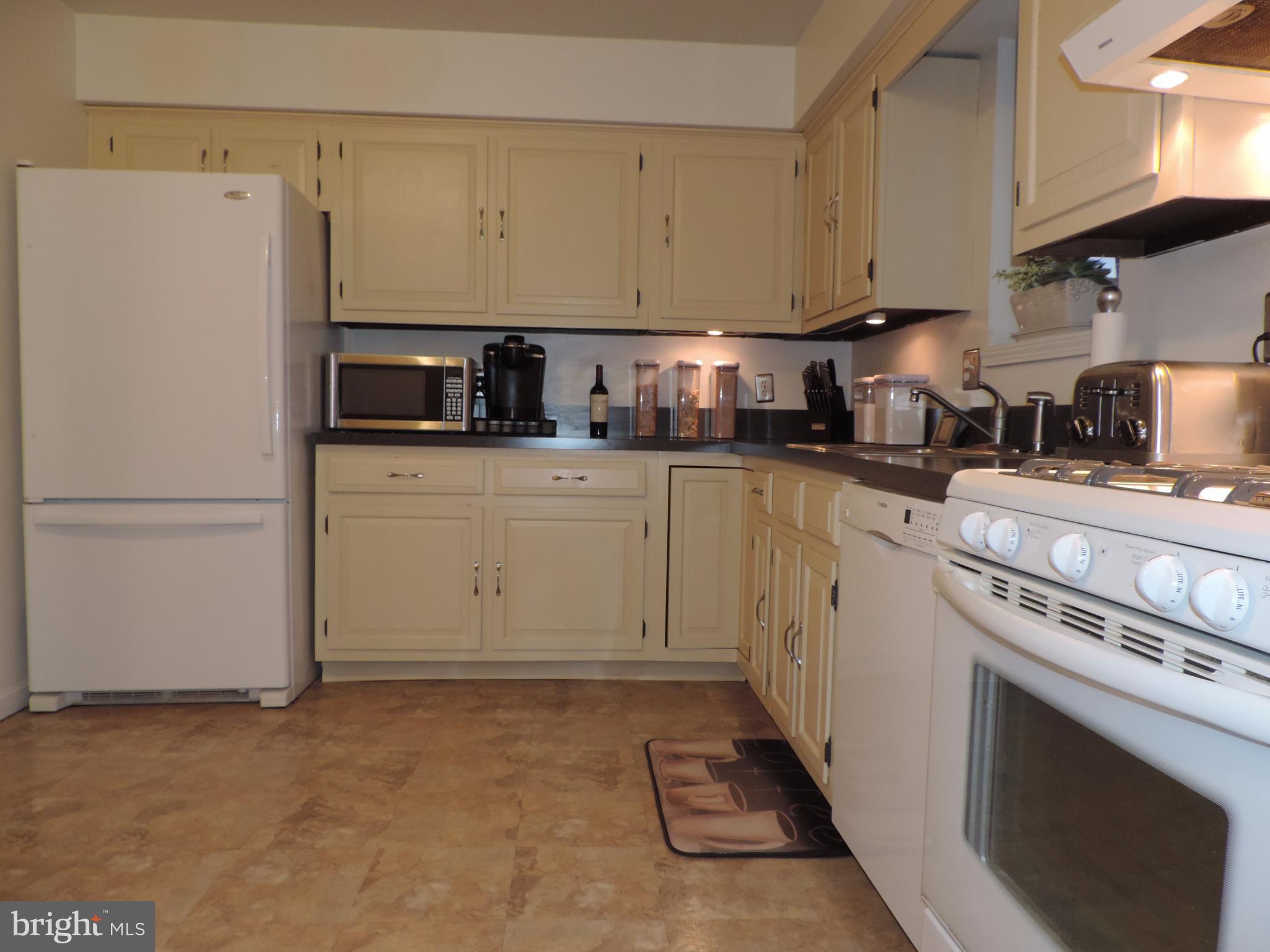 LAKE MEADE - Residential