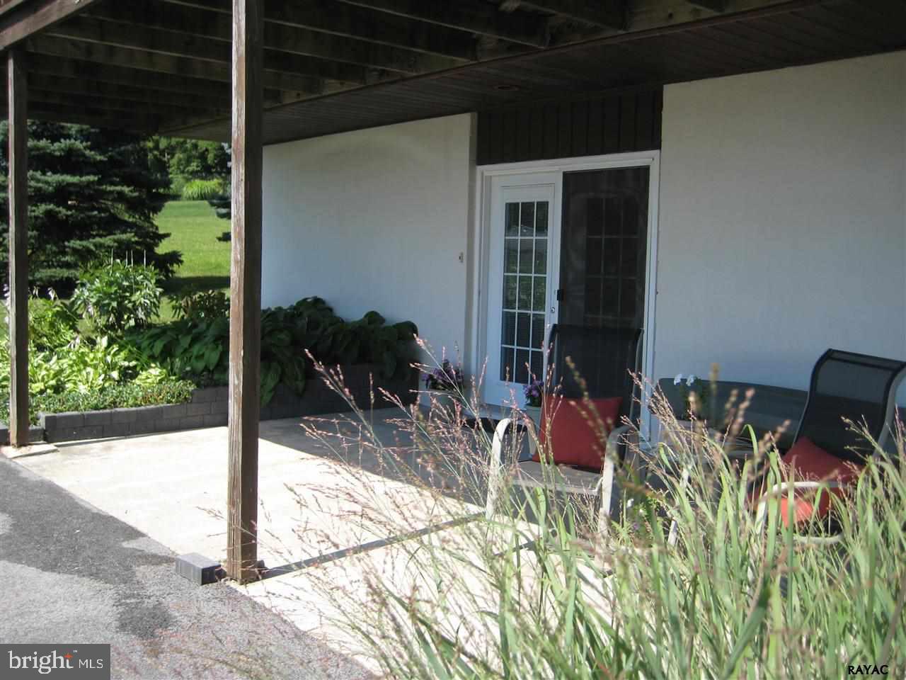 LAKE MEADE - Residential