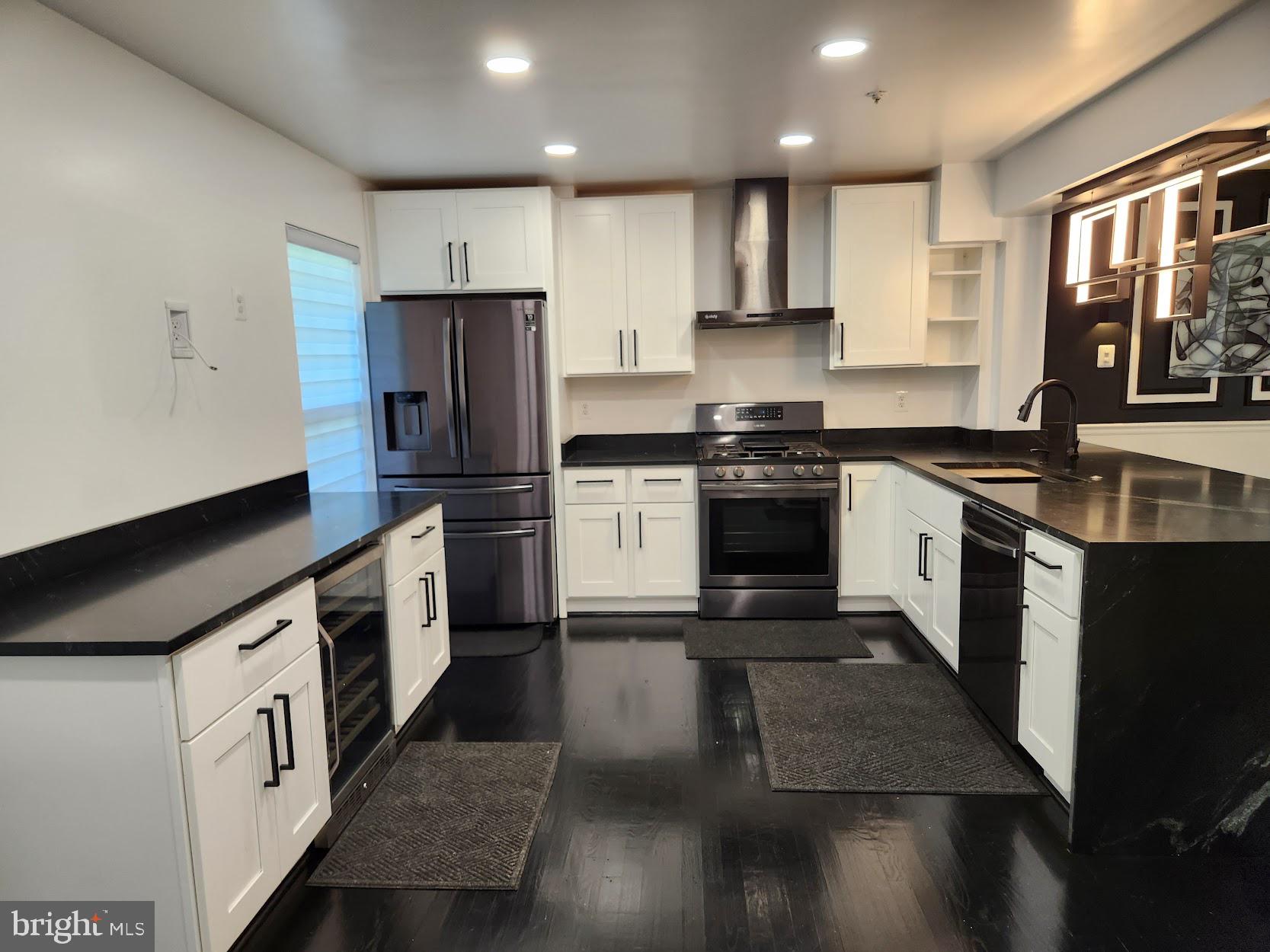 MARLTON TOWN CENTER - Residential Lease