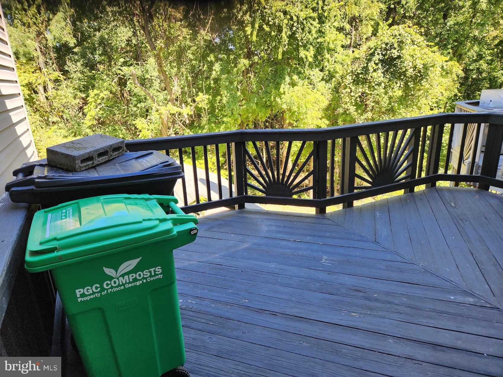 MARLTON TOWN CENTER - Residential Lease