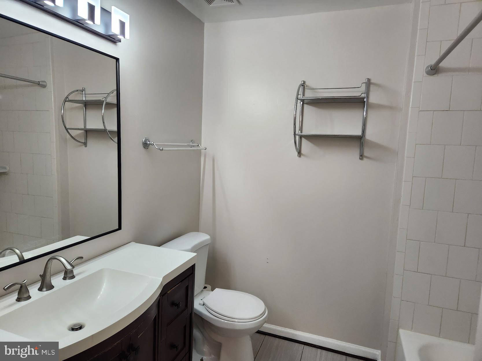 MARLTON TOWN CENTER - Residential Lease