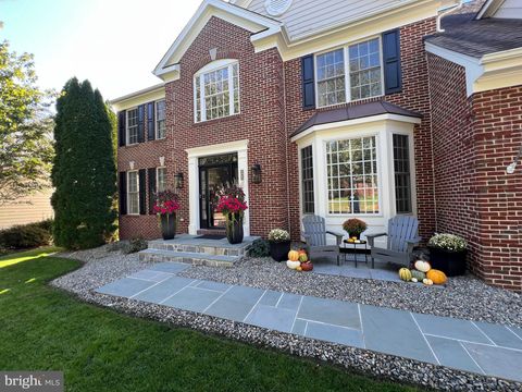 115 CEDARGROVE PLACE SW LEESBURG VA 20175