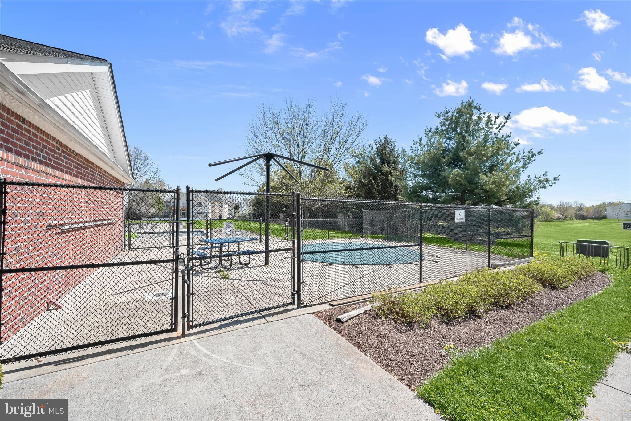 RIDGEVIEW - Residential