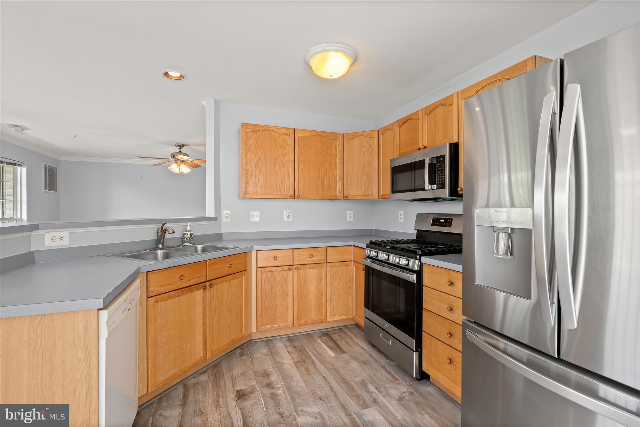 RIDGEVIEW - Residential