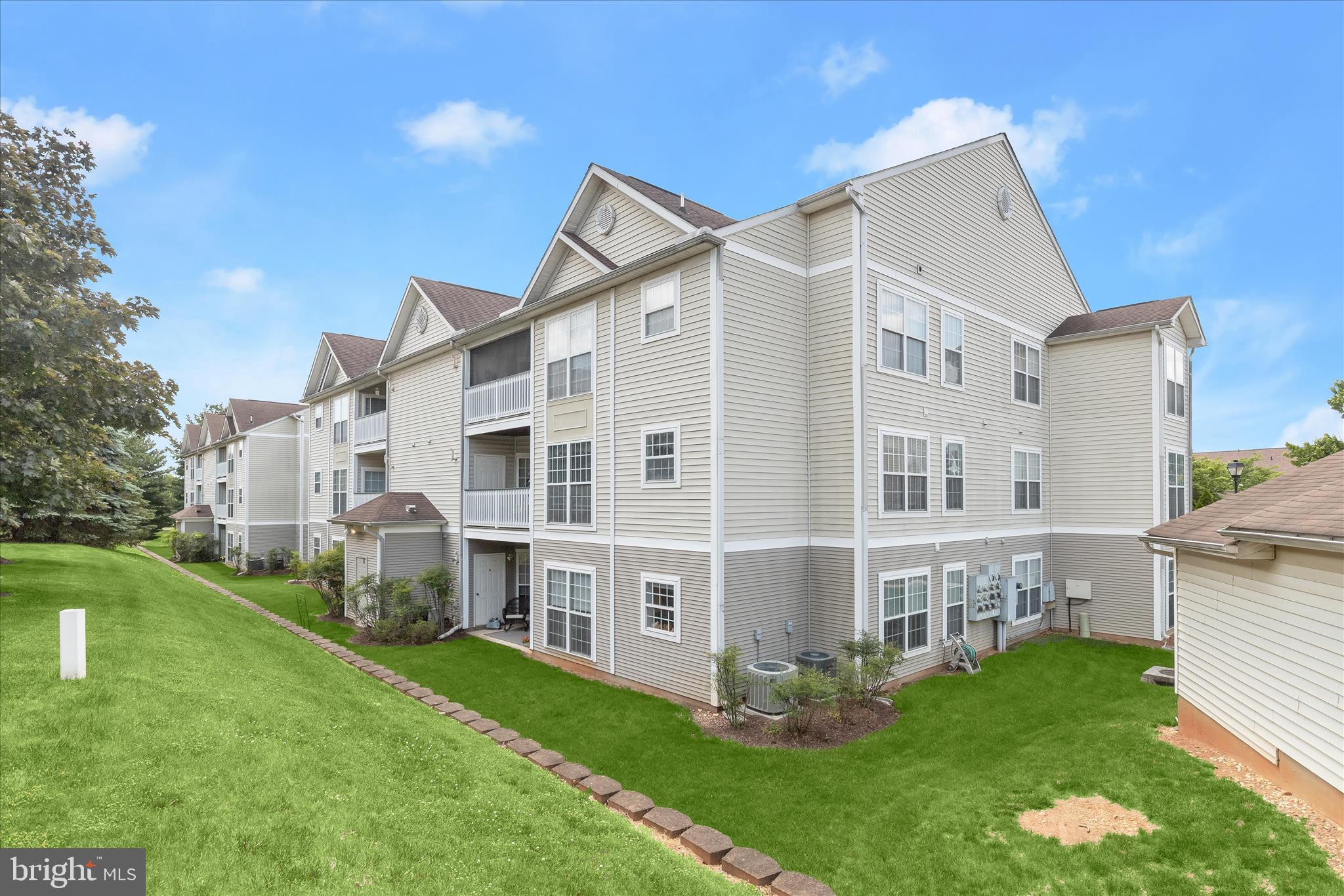 RIDGEVIEW - Residential