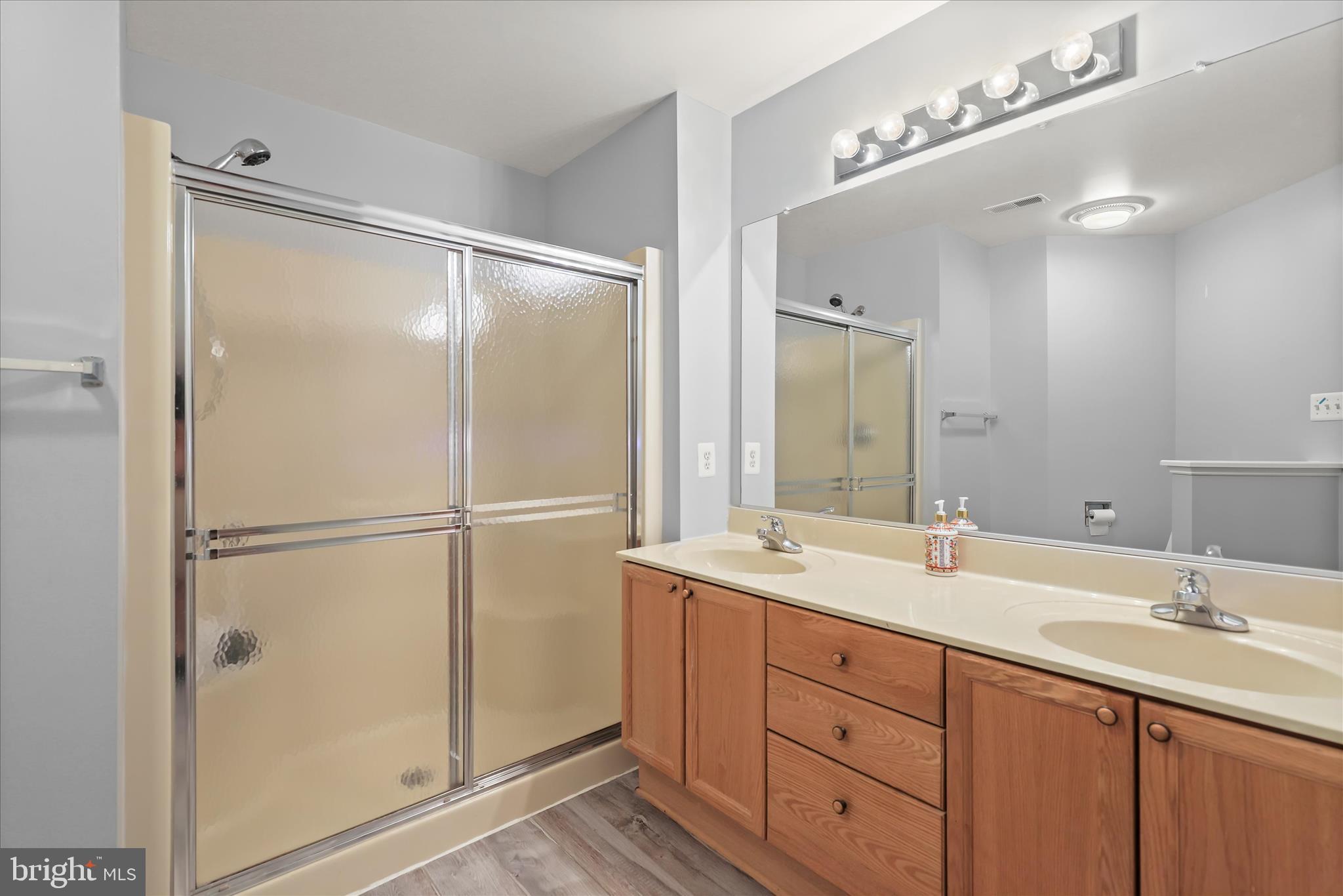 RIDGEVIEW - Residential