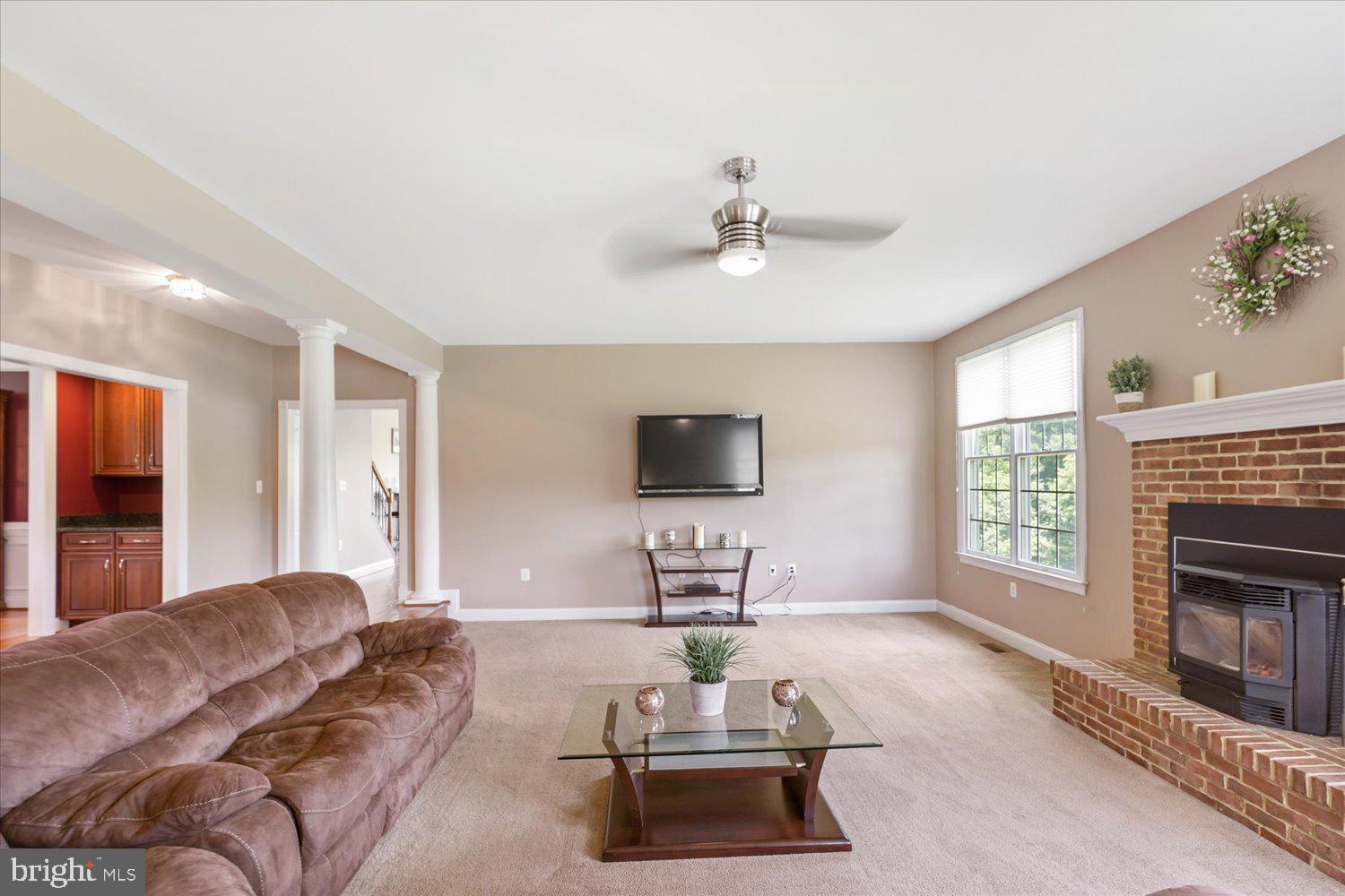 WILLOW VALE FARMS - Residential