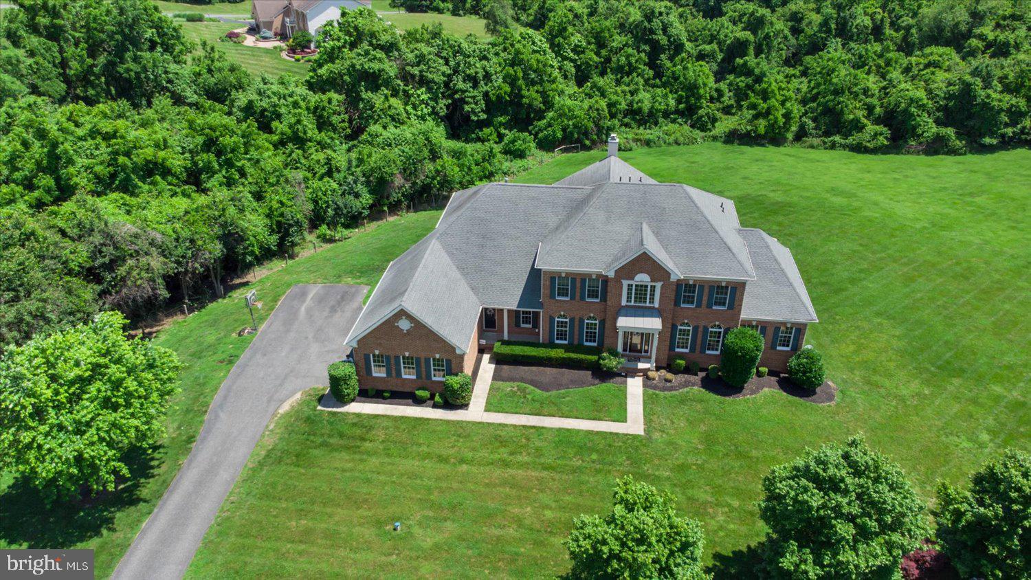 WILLOW VALE FARMS - Residential