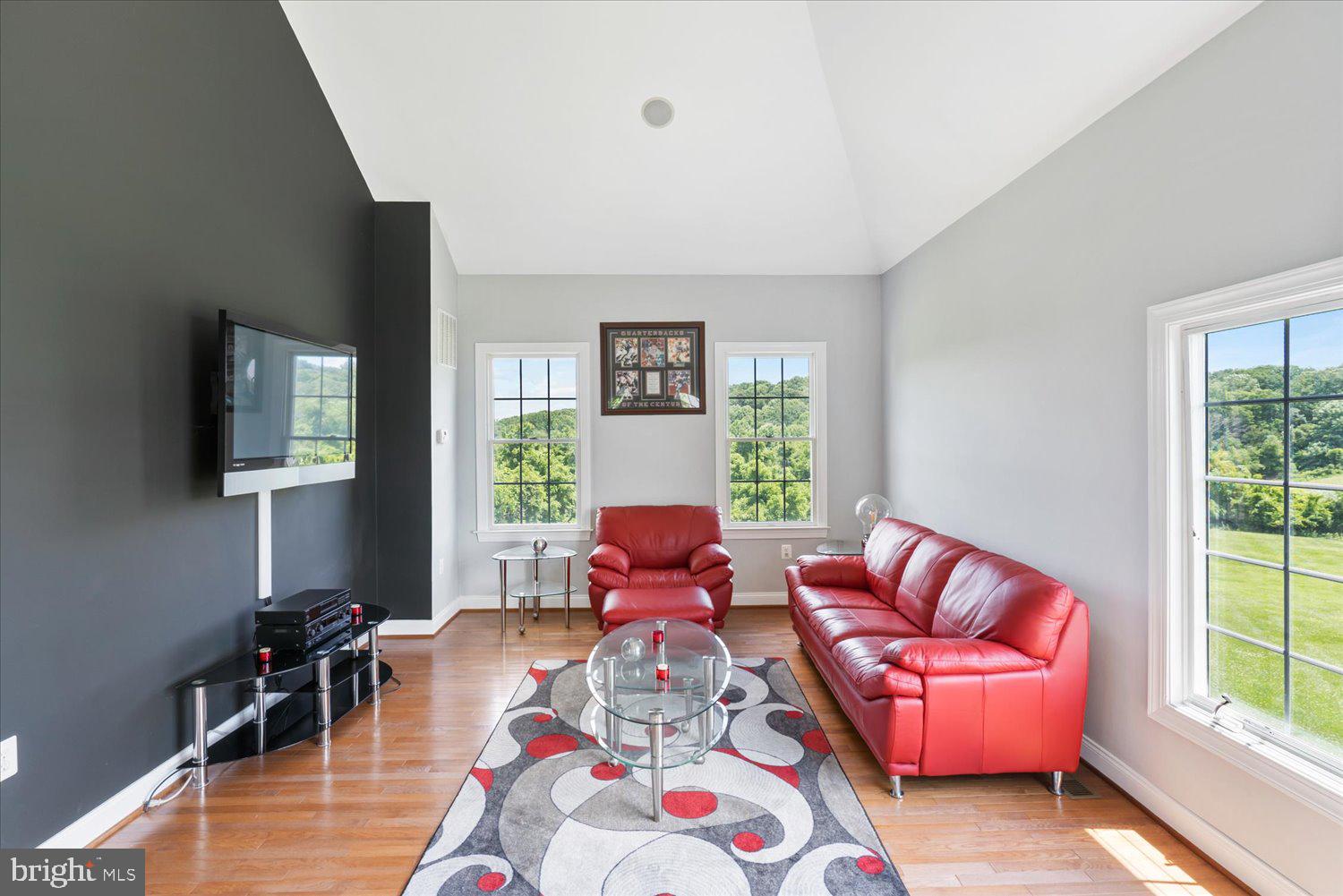 WILLOW VALE FARMS - Residential