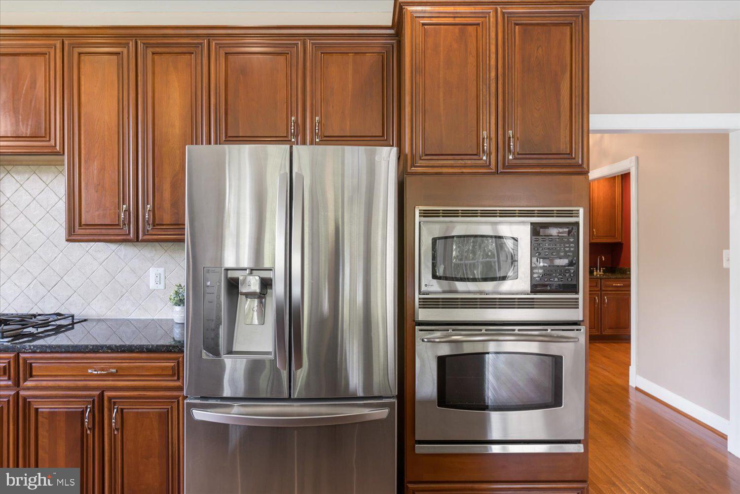 WILLOW VALE FARMS - Residential