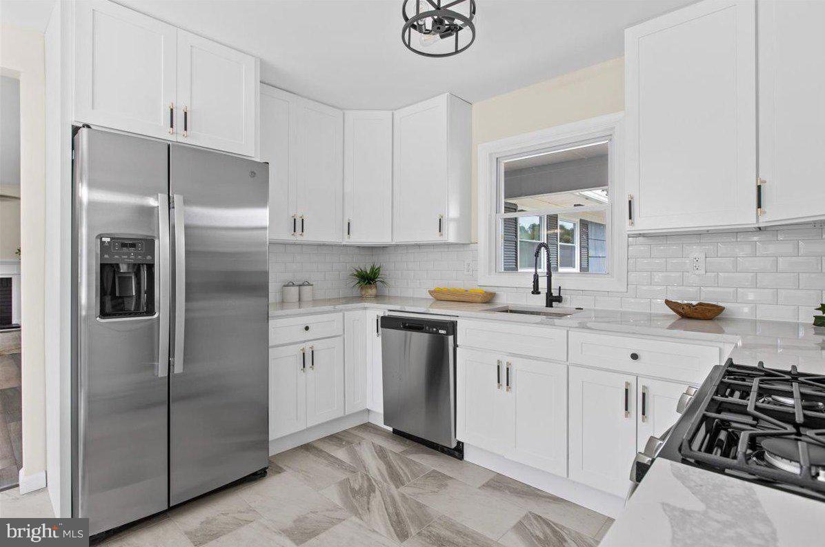 12200 ROCKLEDGE DRIVE