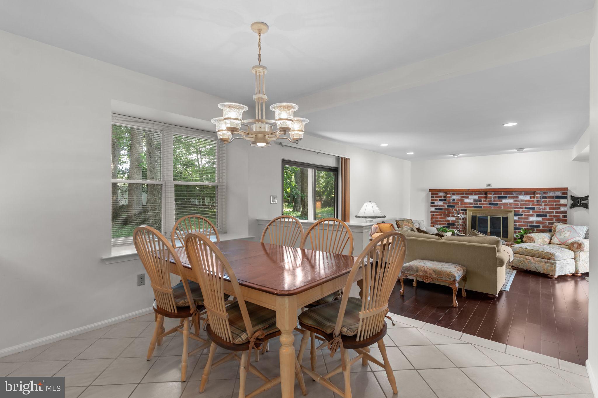 WOODLYN CROSSING - Residential