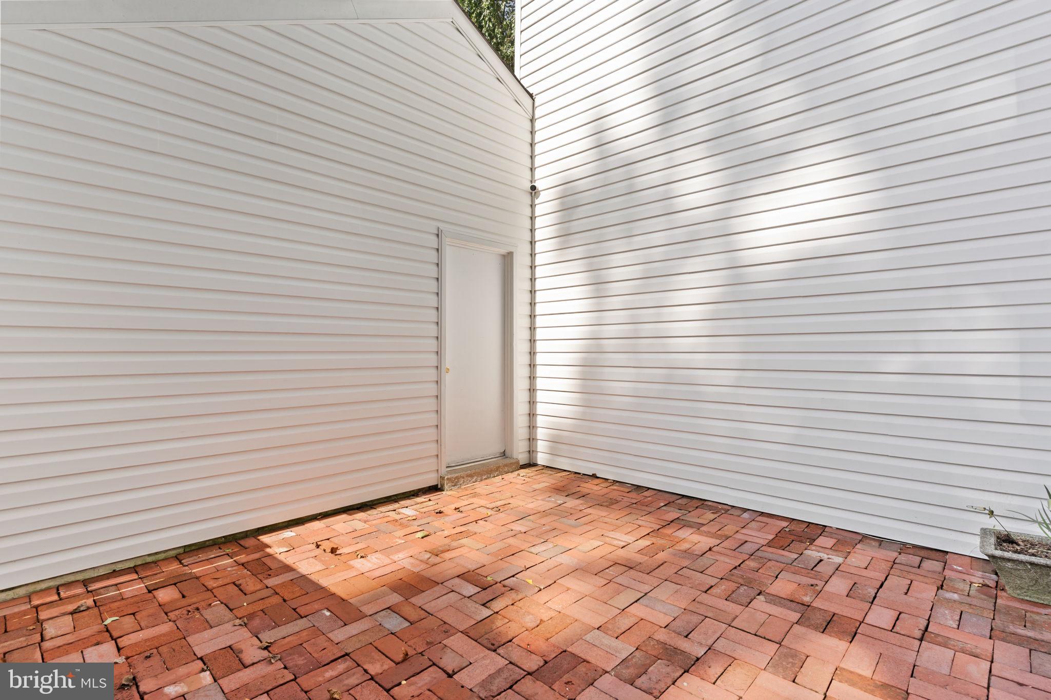 WOODLYN CROSSING - Residential