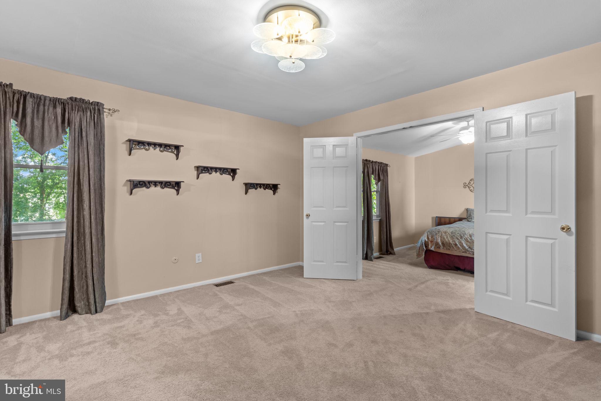 WOODLYN CROSSING - Residential