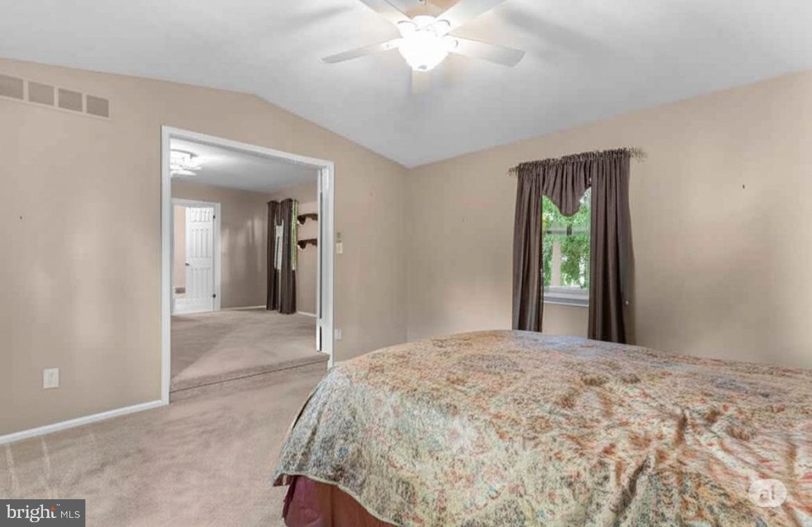 WOODLYN CROSSING - Residential