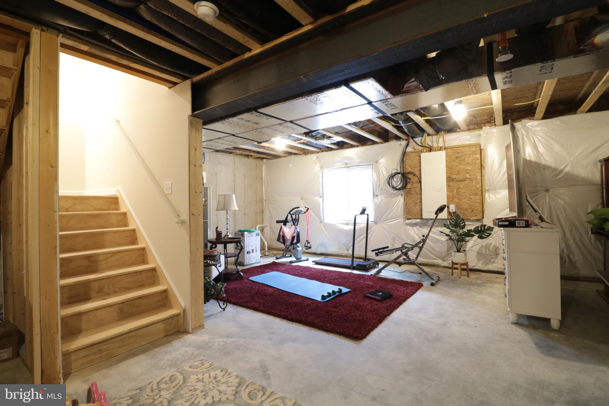 GRAYS POINTE - Residential