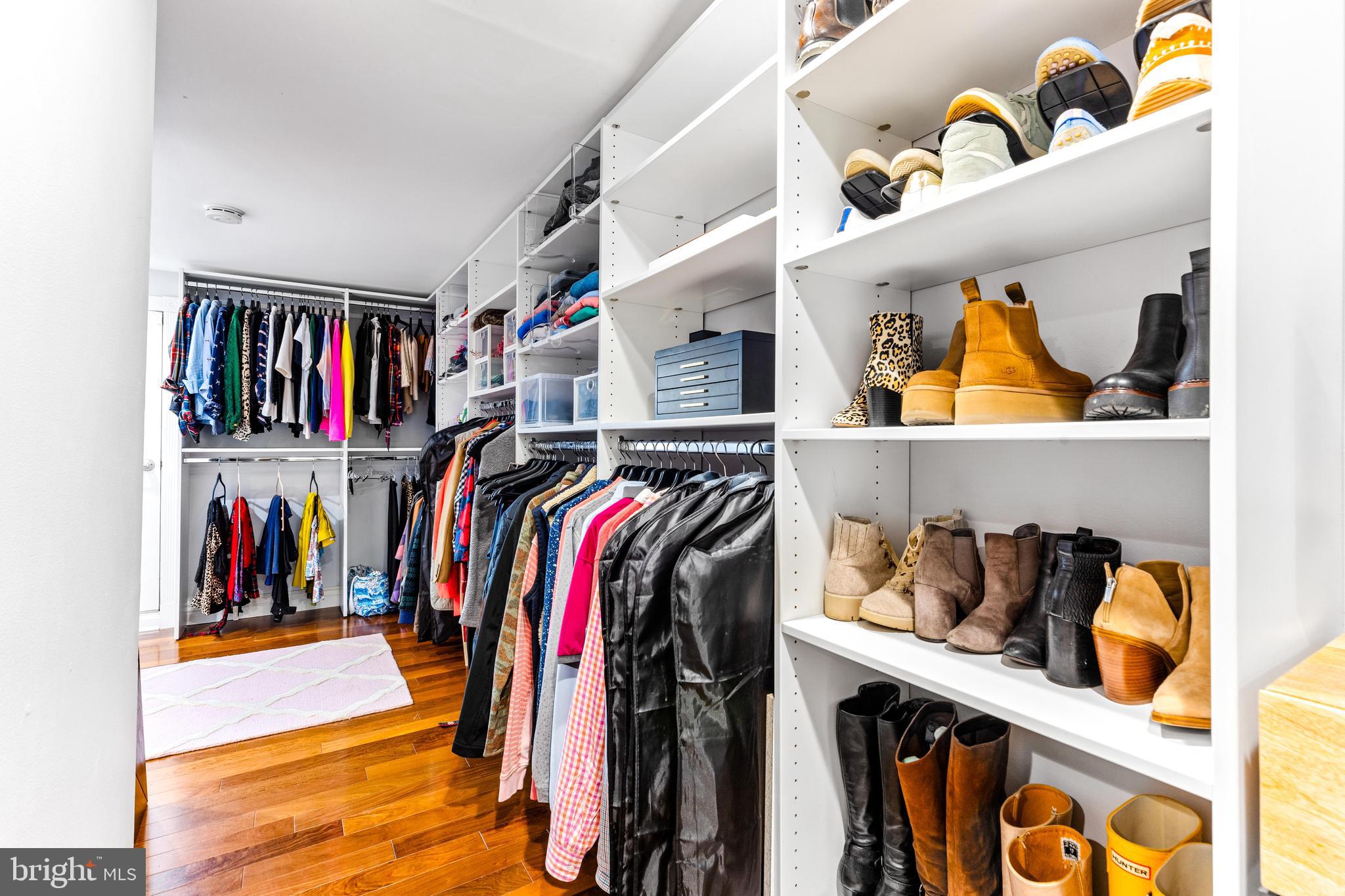 BUTCHERS HILL - Residential