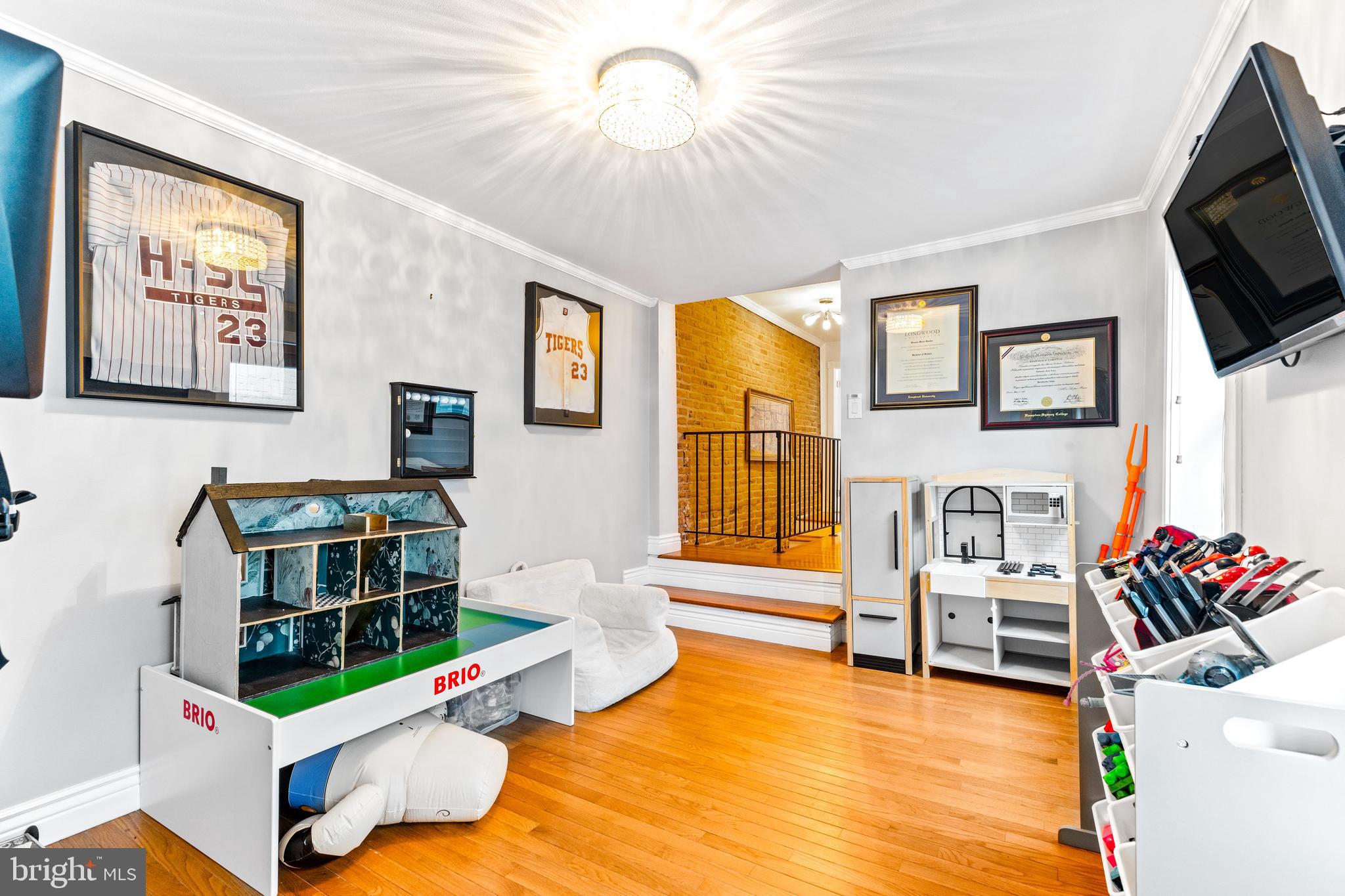 BUTCHERS HILL - Residential