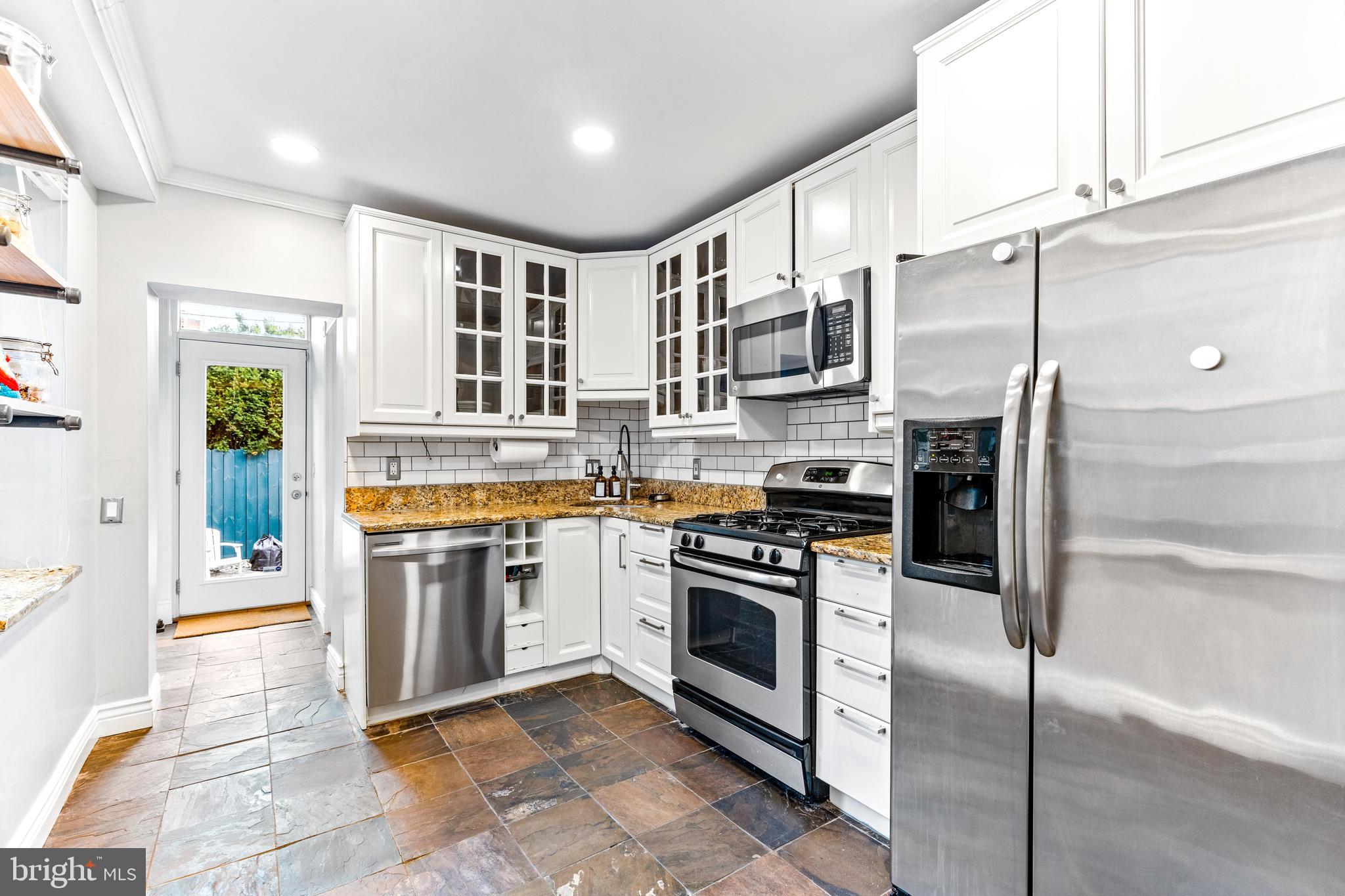 BUTCHERS HILL - Residential