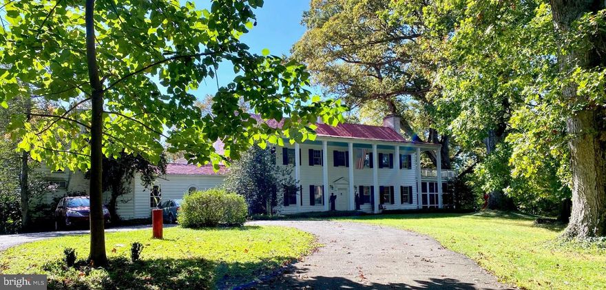 'AS IS' ESTATE SALE      DO NOT ENTER PROPERTY WITHOUT LISTING AGENT