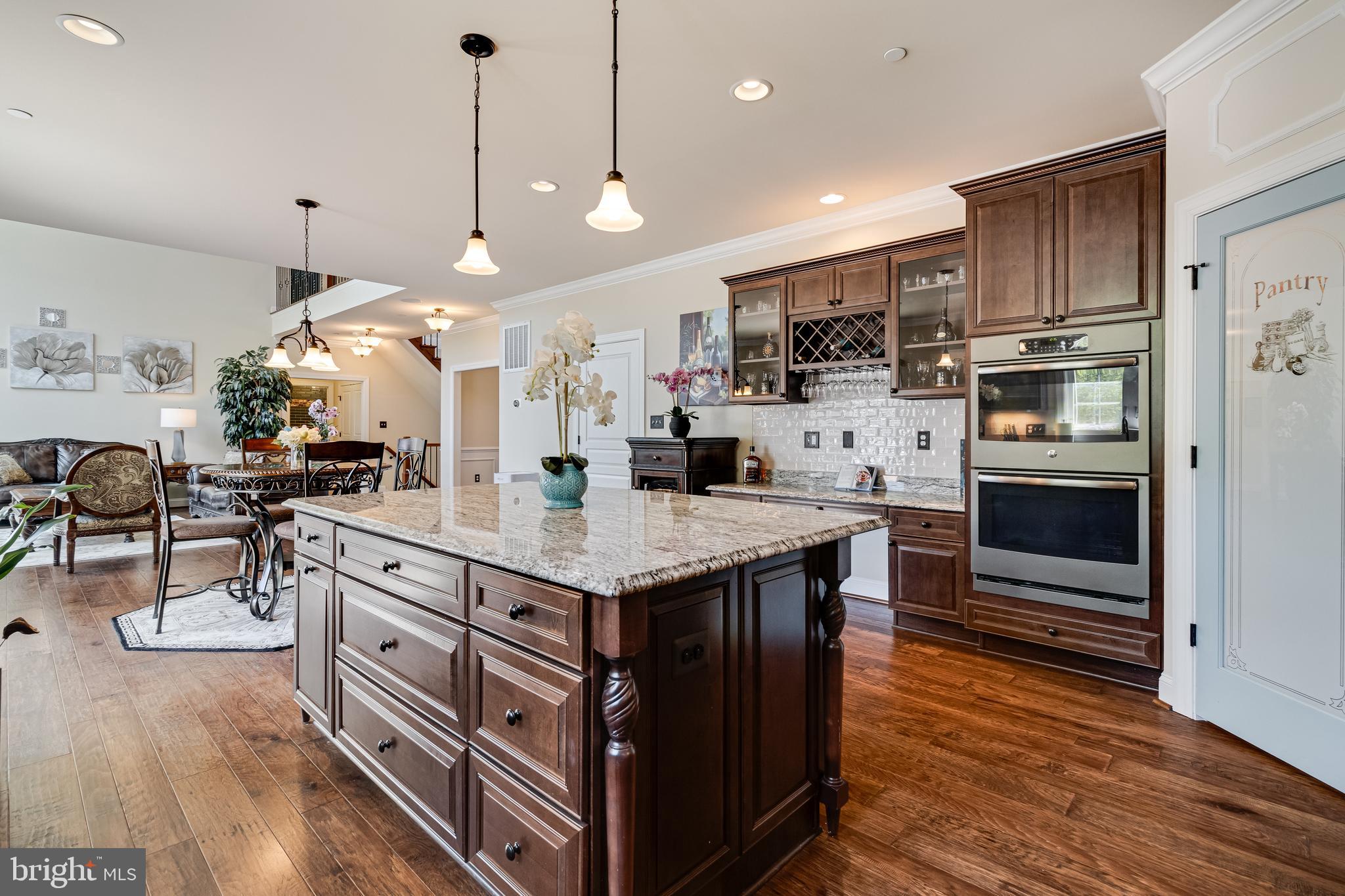 BELMONT - Residential