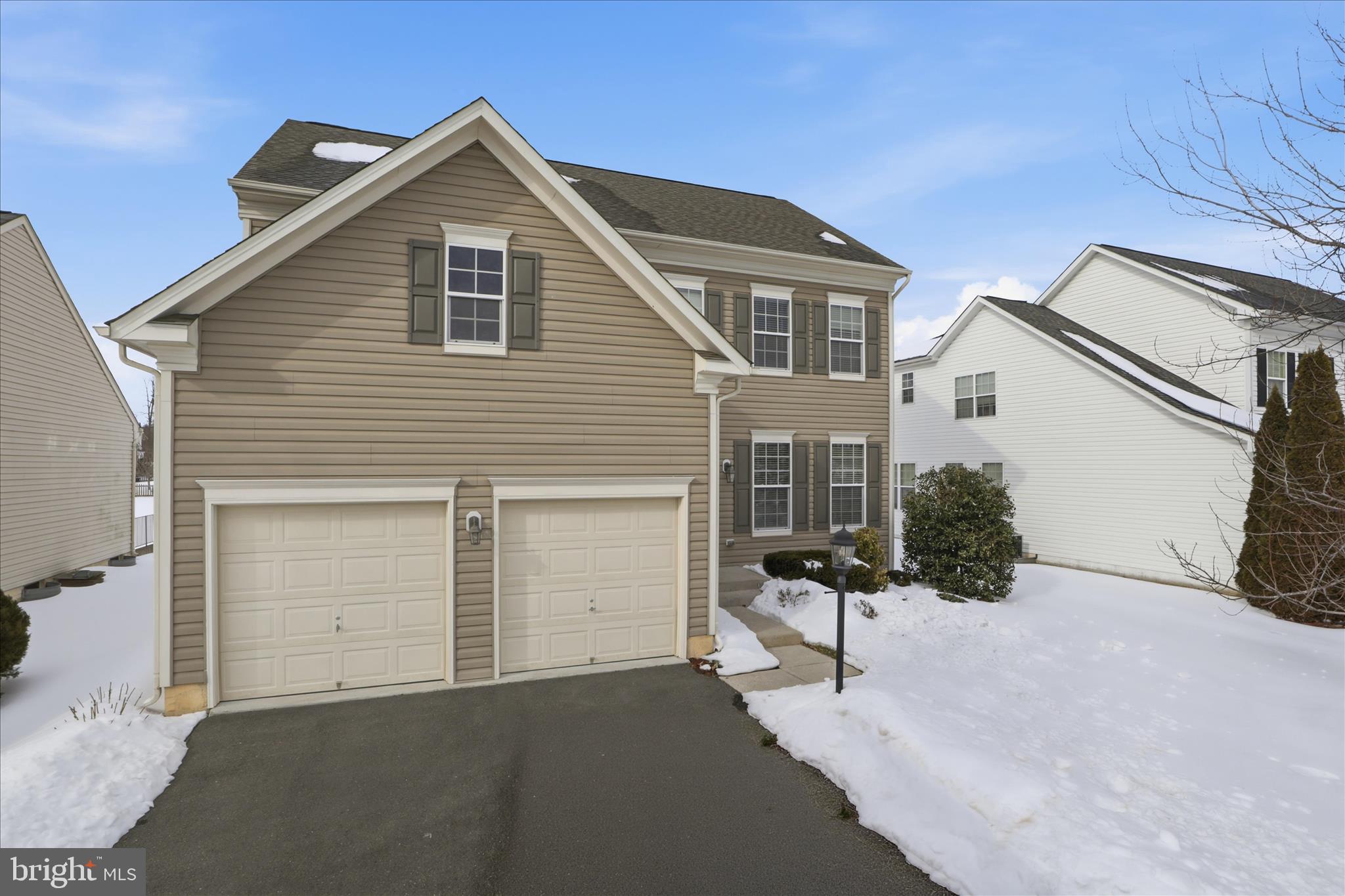 MEADOWS AT MORRIS FARM - Residential