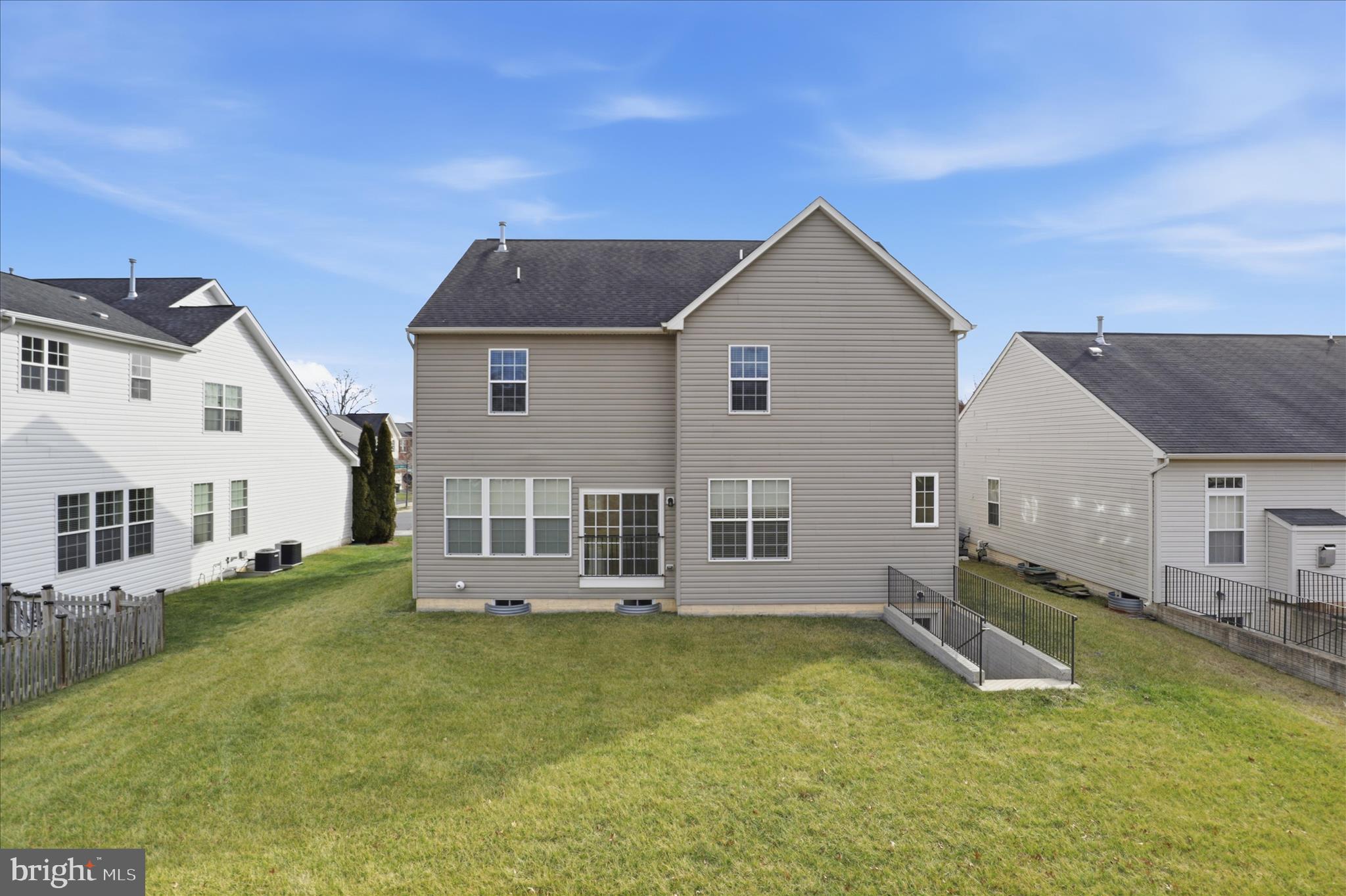 MEADOWS AT MORRIS FARM - Residential