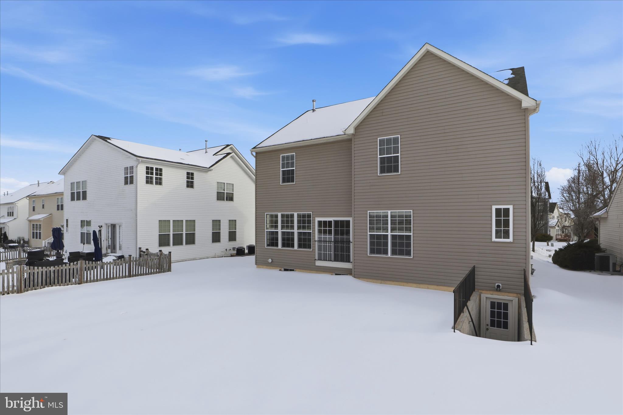 MEADOWS AT MORRIS FARM - Residential