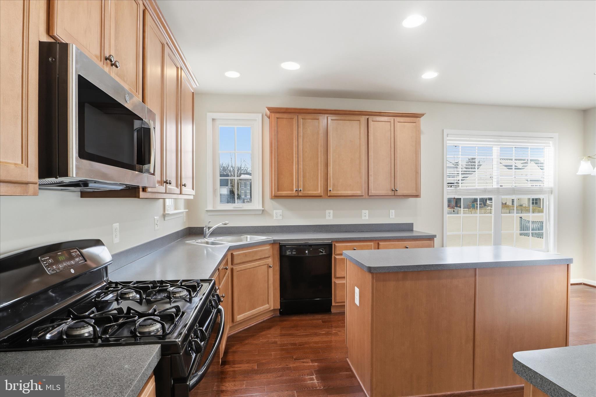 MEADOWS AT MORRIS FARM - Residential