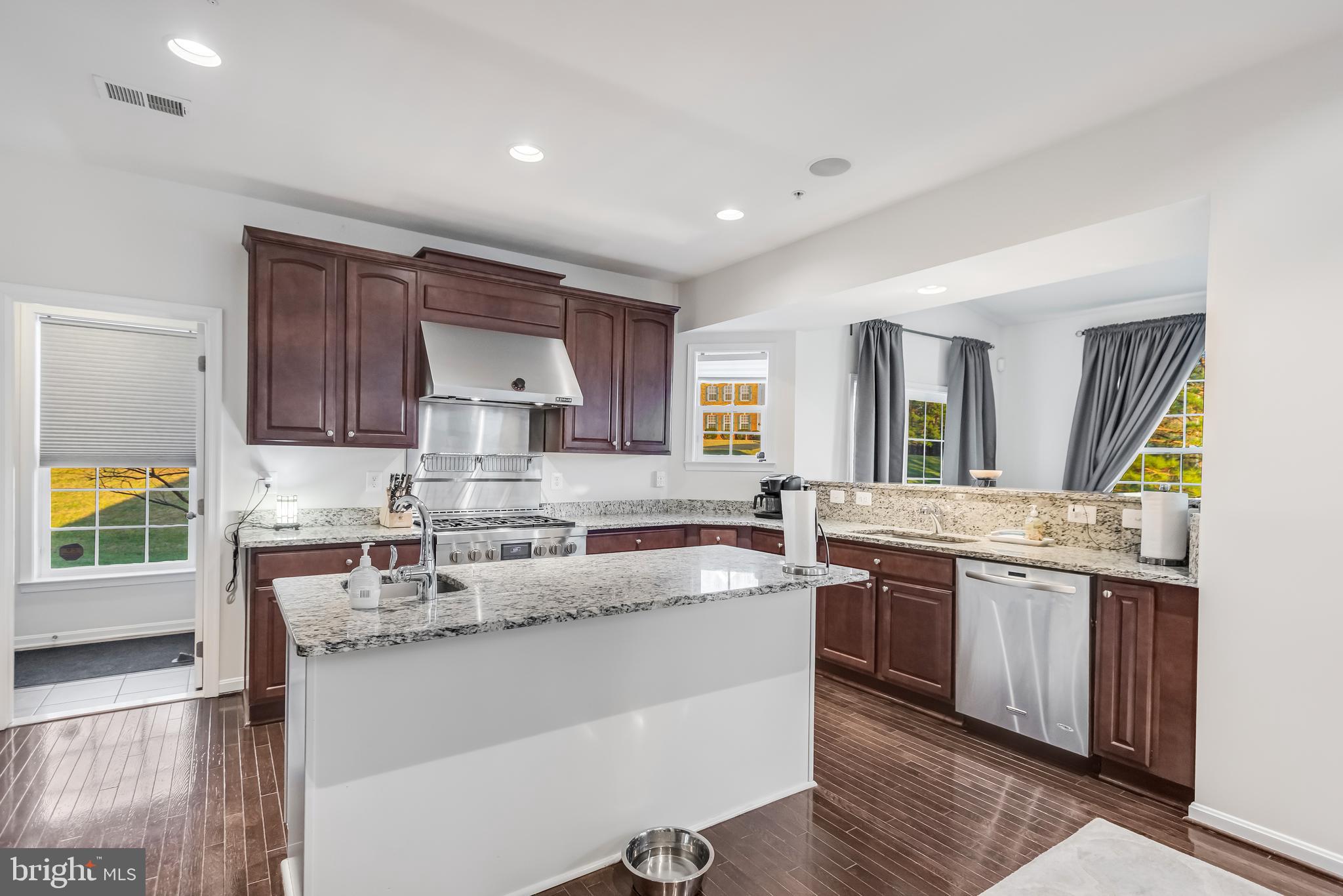 WINDSONG-PLAT 1> - Residential