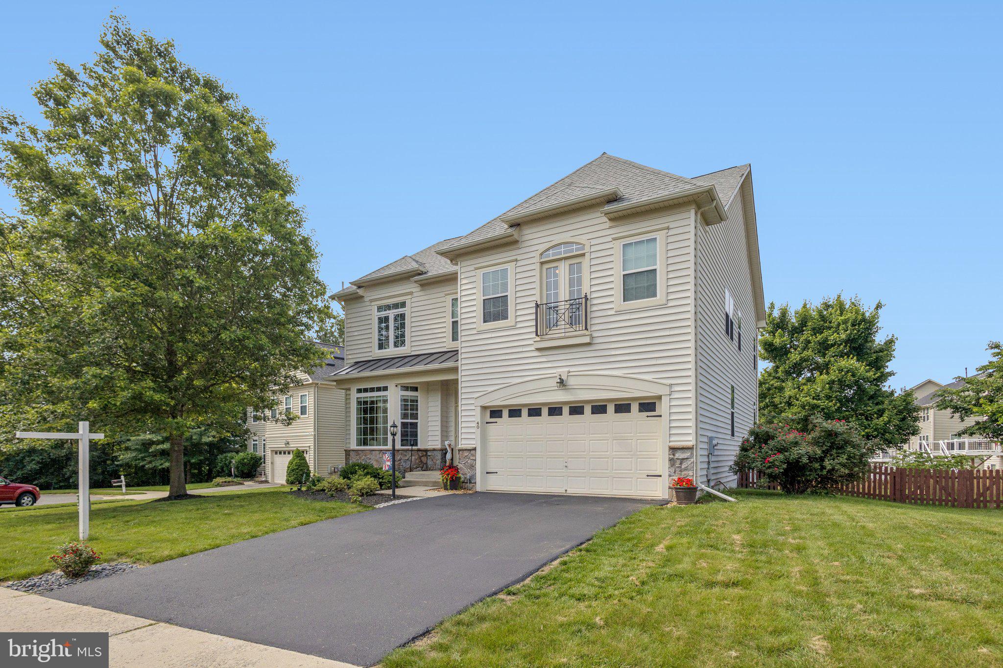 40 MANORWOOD DRIVE