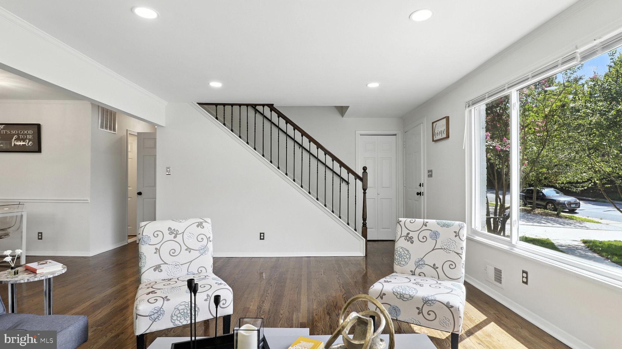 KENSINGTON - Residential