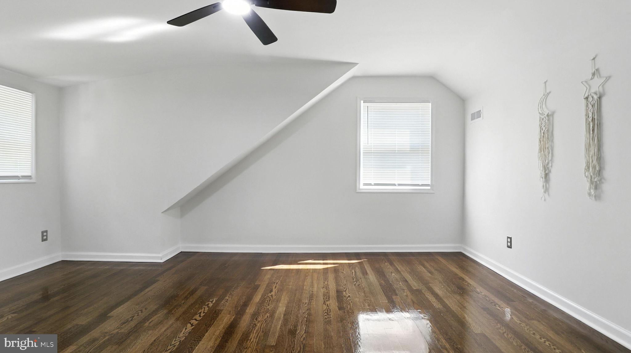 KENSINGTON - Residential