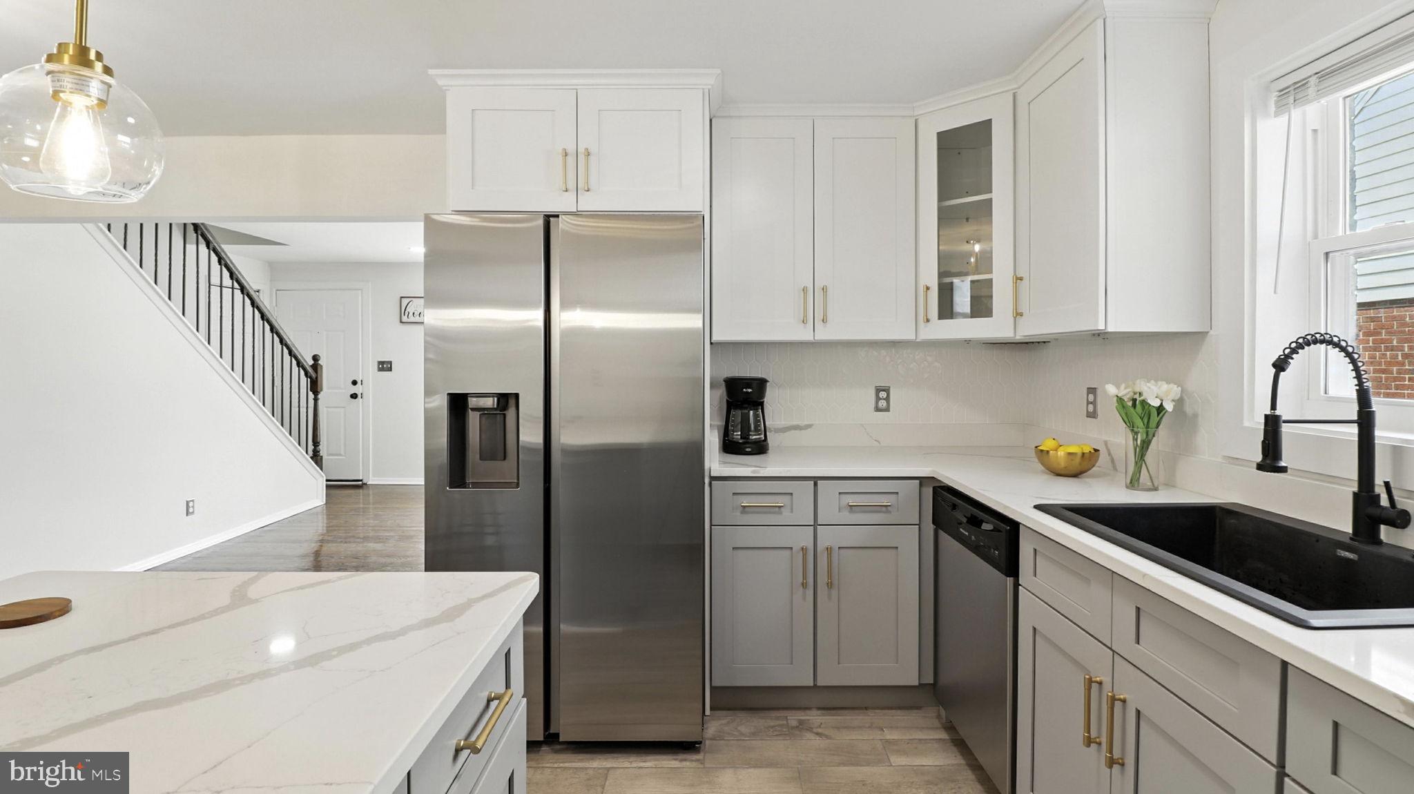 KENSINGTON - Residential