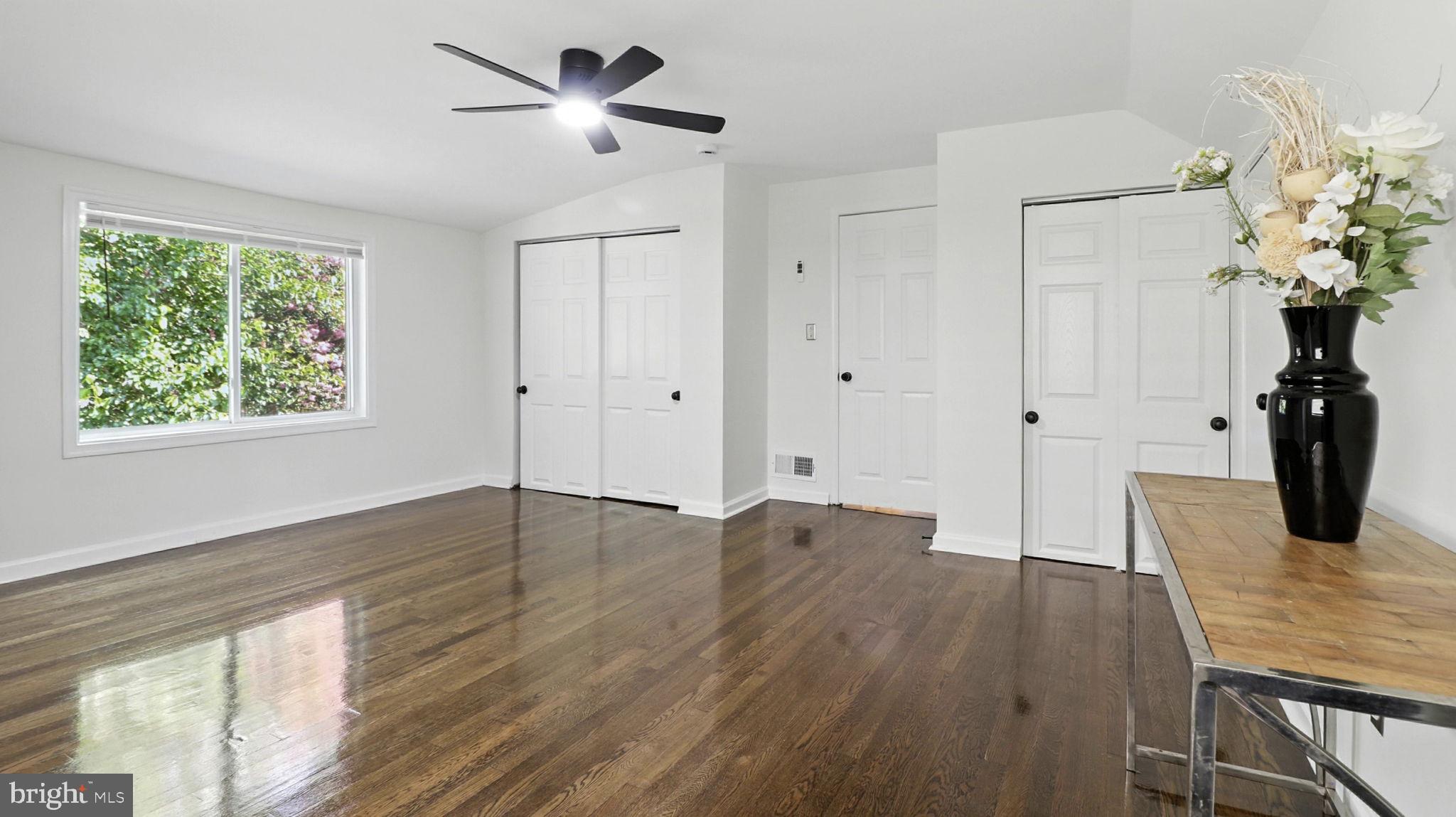 KENSINGTON - Residential