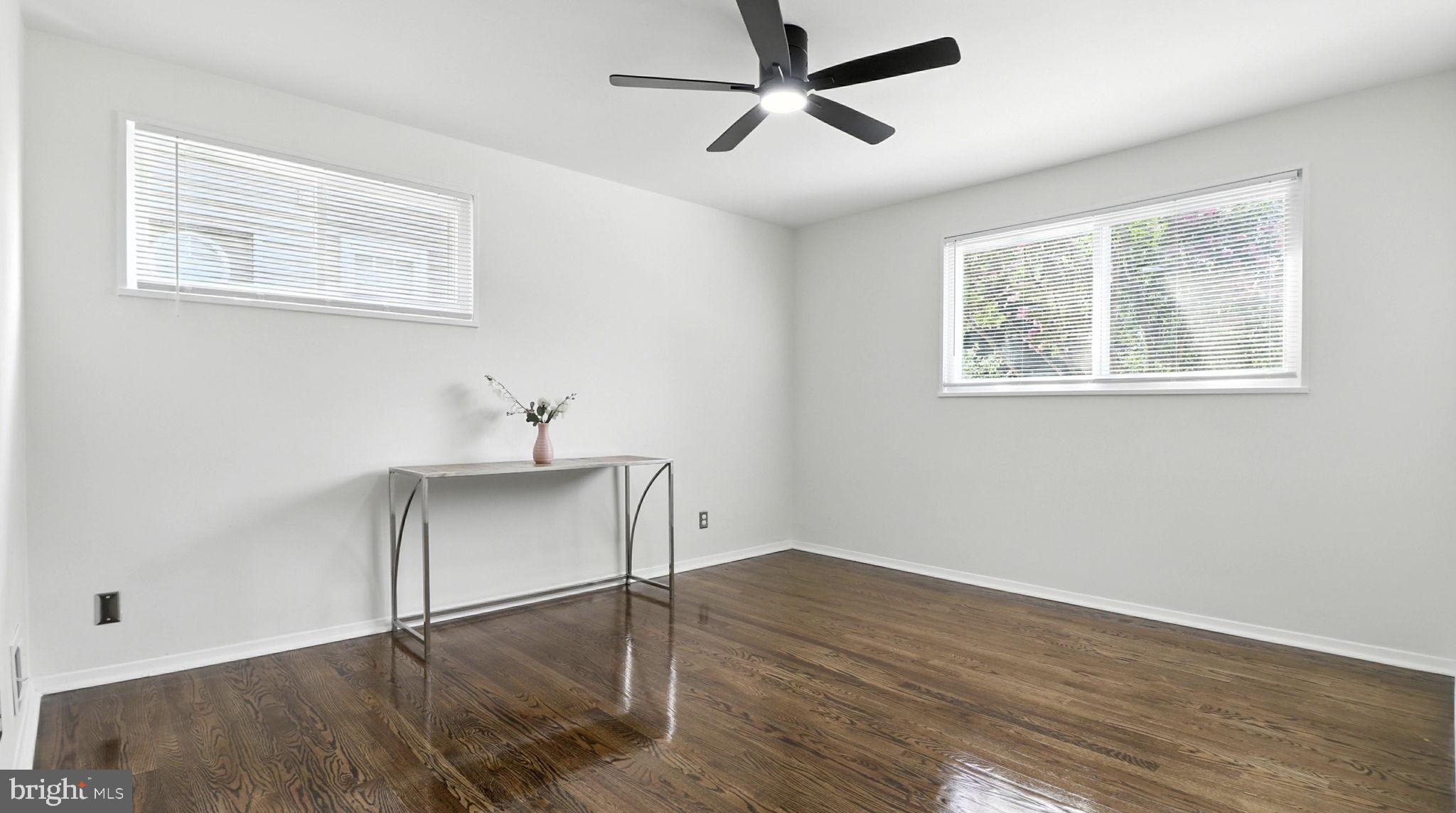 KENSINGTON - Residential