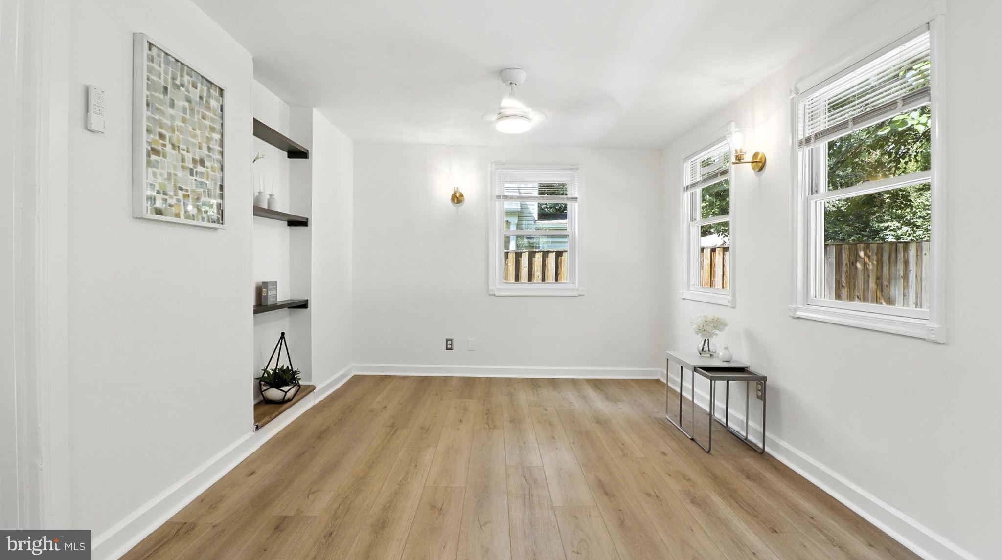 KENSINGTON - Residential